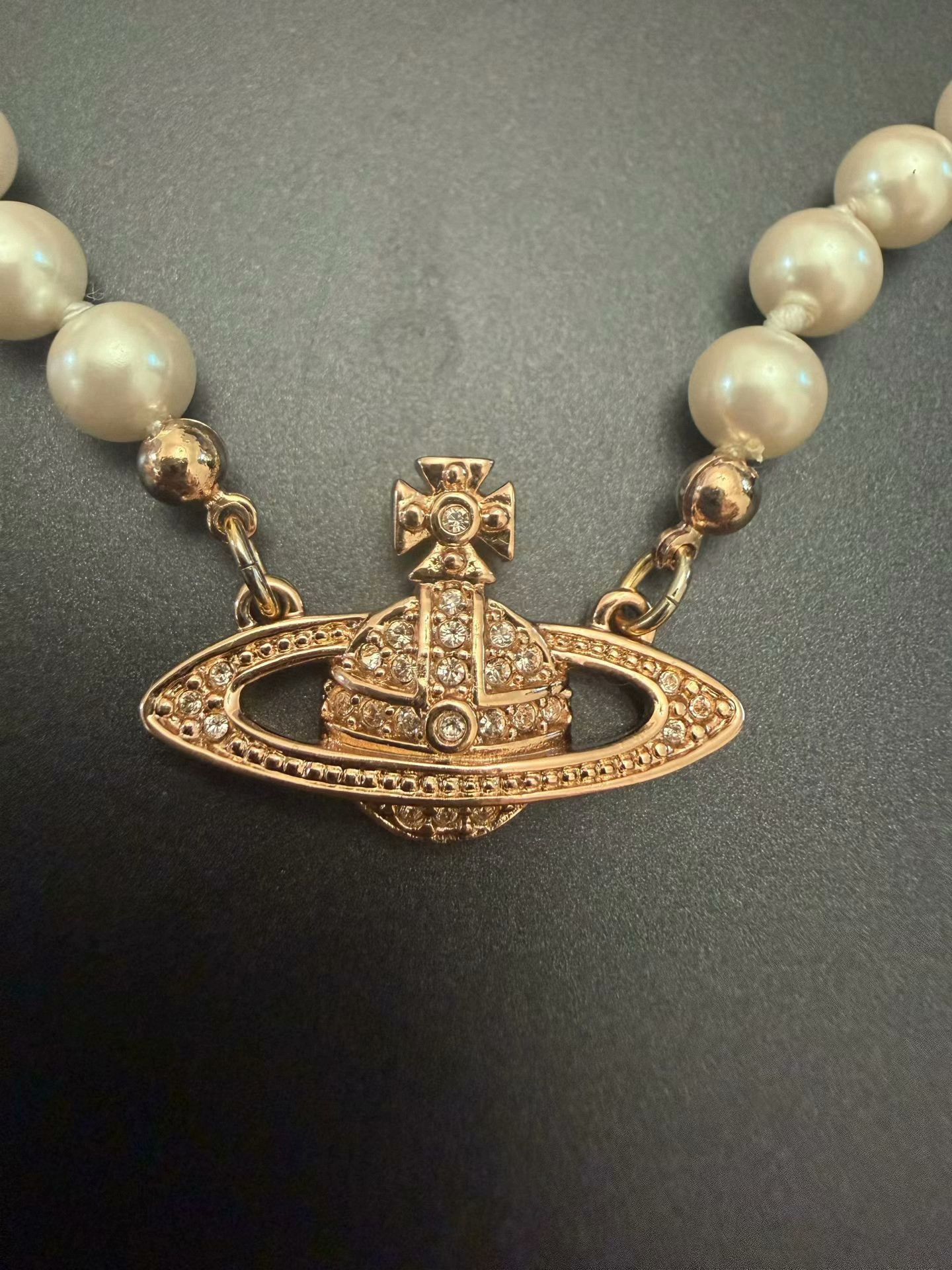 Vivienne Westwood Vivienne Westwood Saturn Necklace Size ONE SIZE - 2 Thumbnail