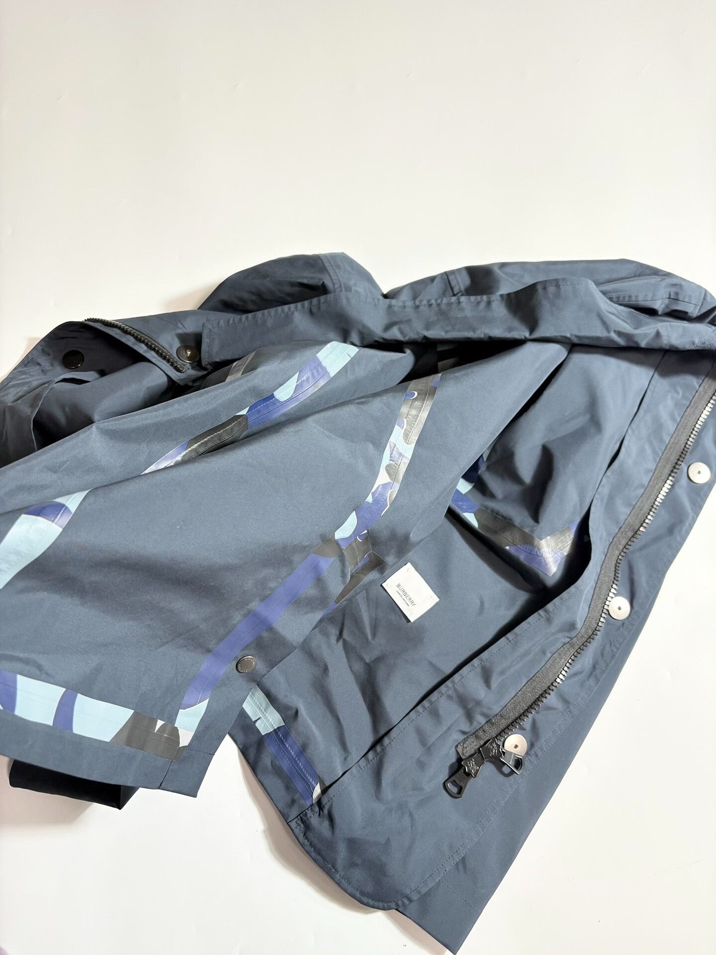 Burberry Burberry Bonded Jacket Size US M / EU 48-50 / 2 - 3 Thumbnail