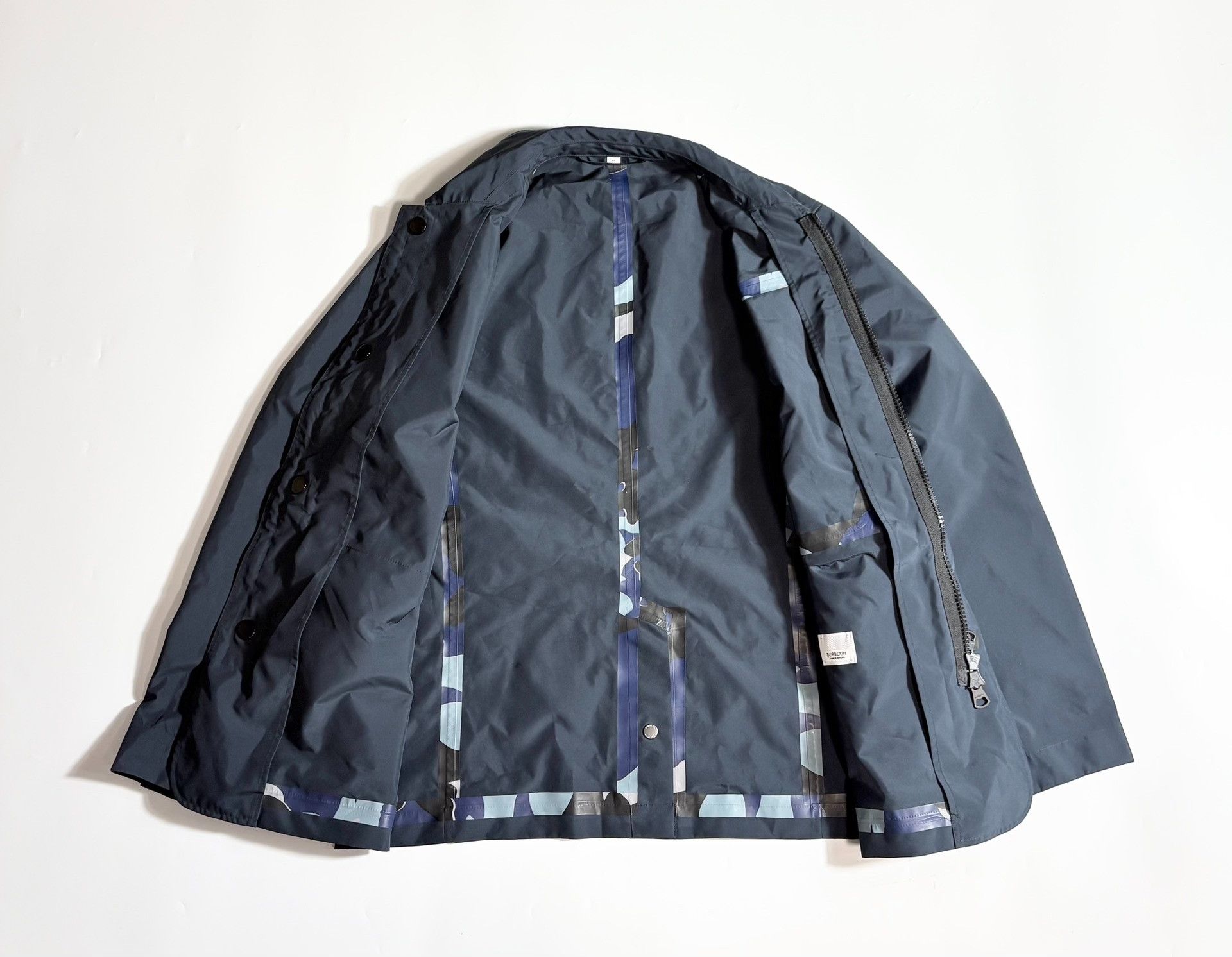 Burberry Burberry Bonded Jacket Size US M / EU 48-50 / 2 - 2 Thumbnail