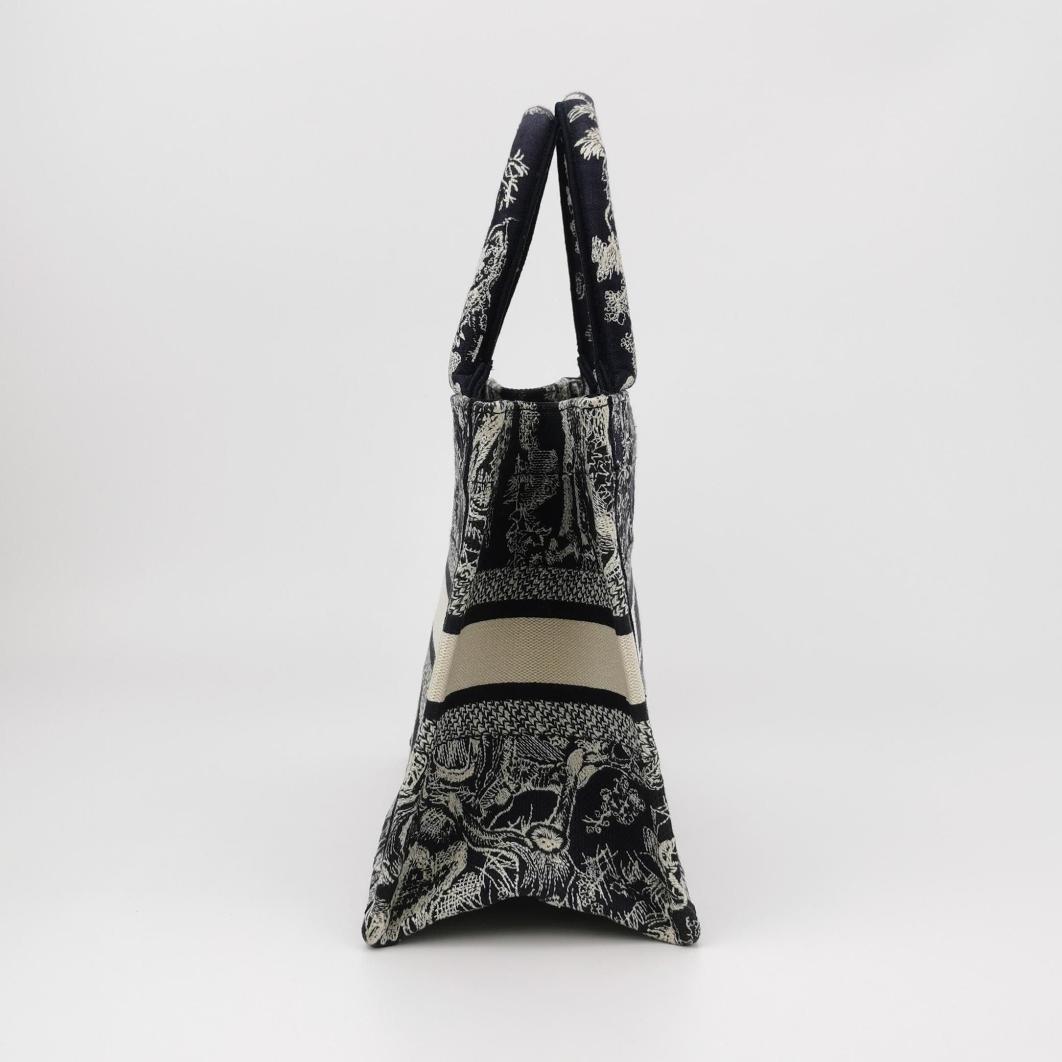 Dior Dior Women os Tote Bags Size ONE SIZE - 4 Thumbnail