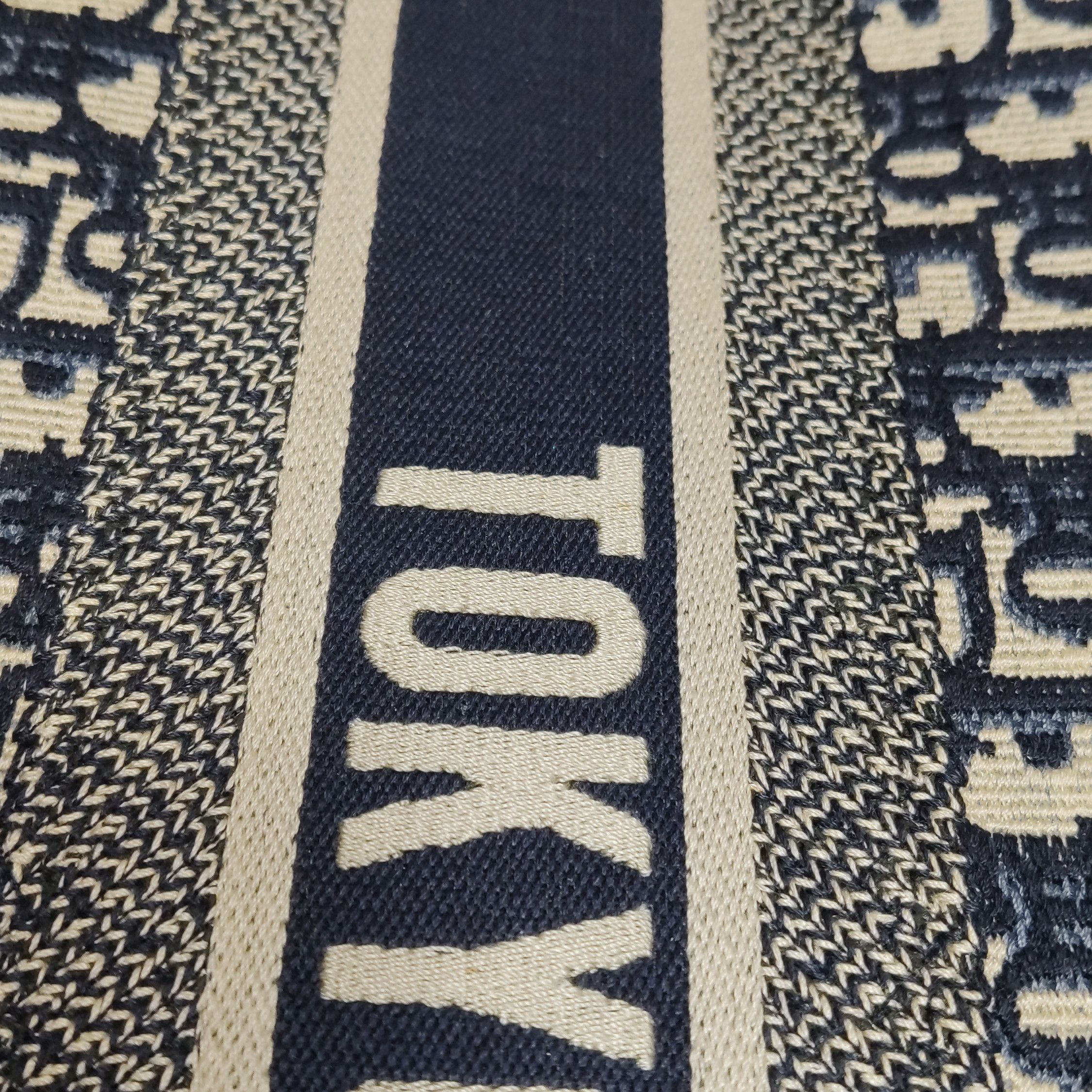 Dior Dior Women os Tote Bags Size ONE SIZE - 18 Thumbnail