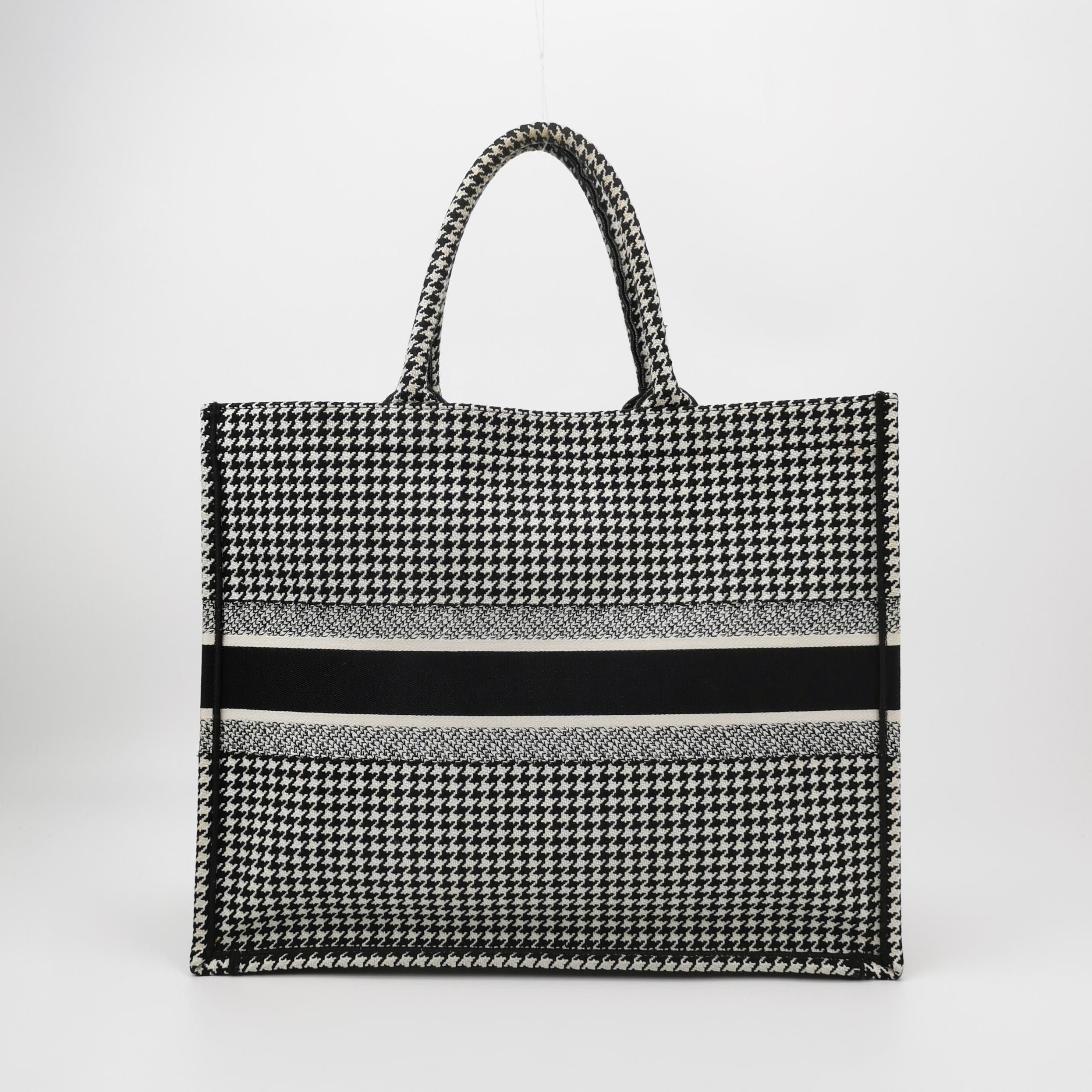 Dior Dior Women os Tote Bags Size ONE SIZE - 5 Thumbnail