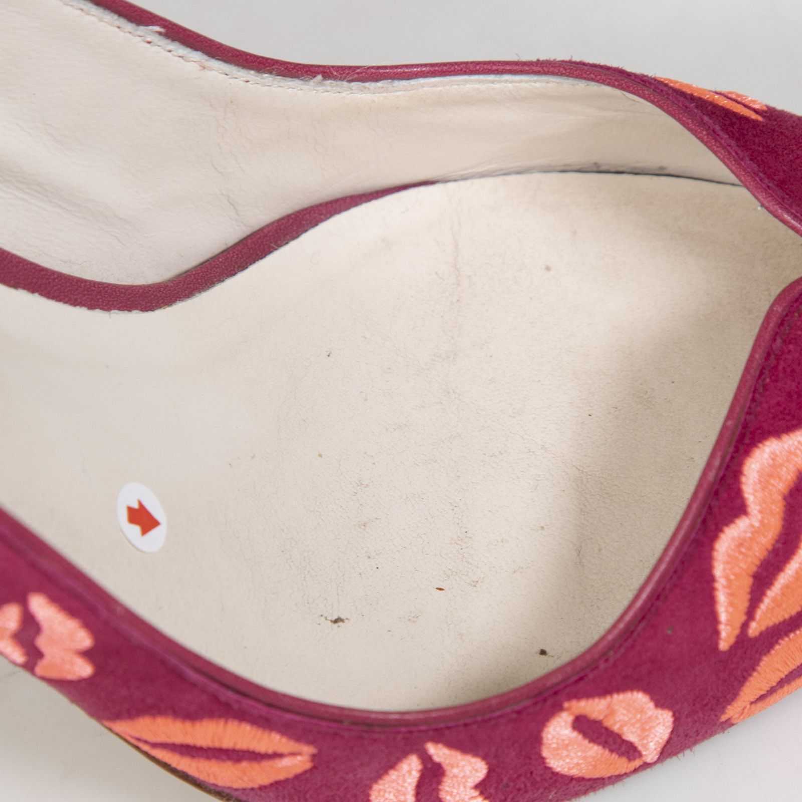 Sophia Webster Pink Suede Embroidered Lips Pumps Size US 8 / IT 38 - 6 Thumbnail