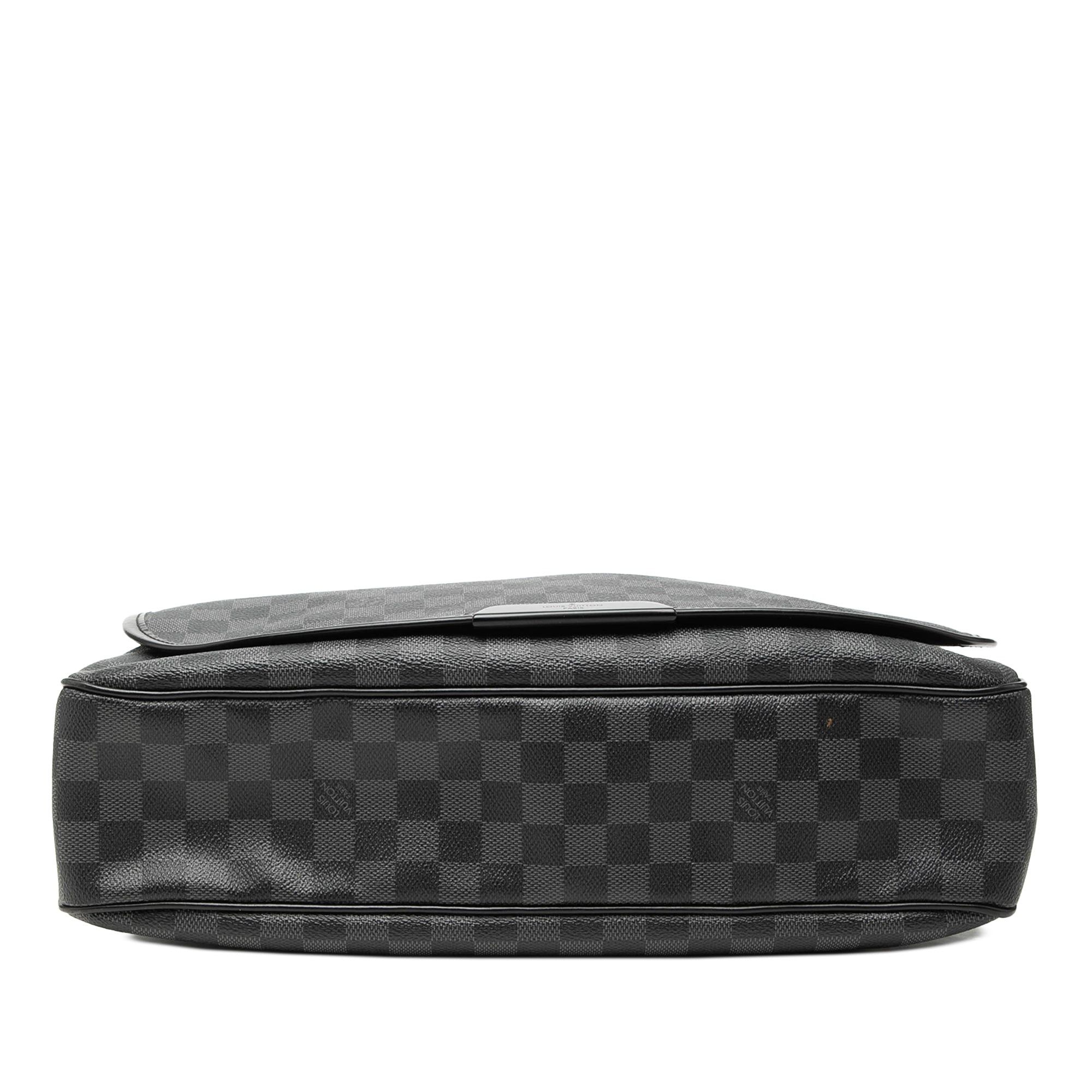 Louis Vuitton Damier Graphite Daniel GM Size ONE SIZE - 3 Thumbnail