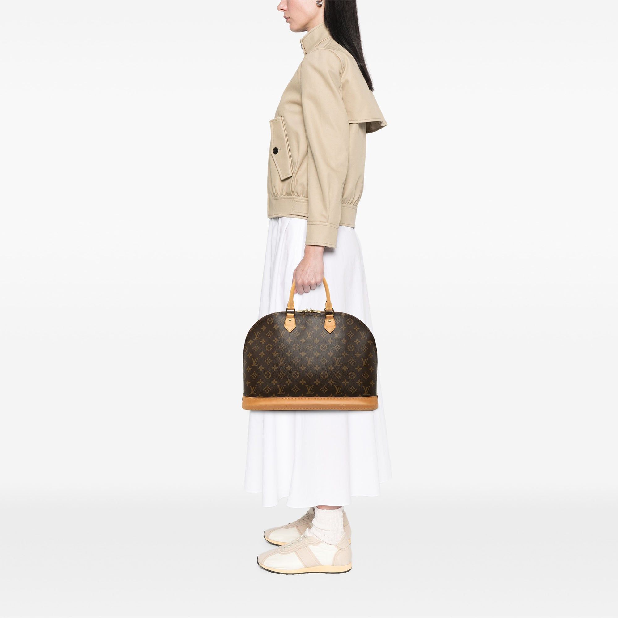 Louis Vuitton Monogram Alma MM Size ONE SIZE - 7 Thumbnail