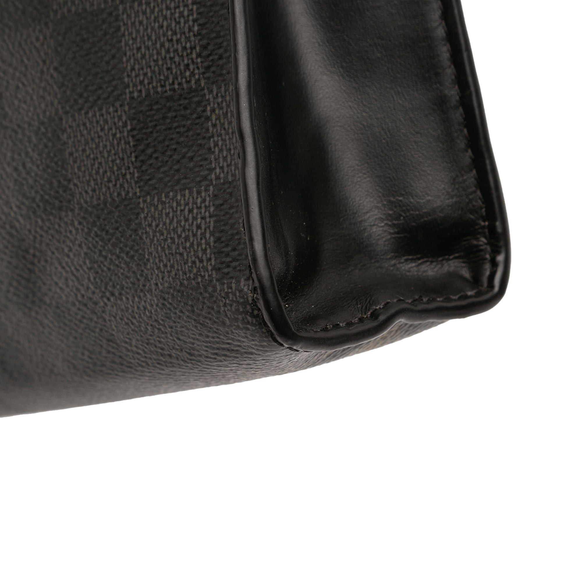 Louis Vuitton Damier Graphite Pochette Voyage MM Size ONE SIZE - 9 Thumbnail