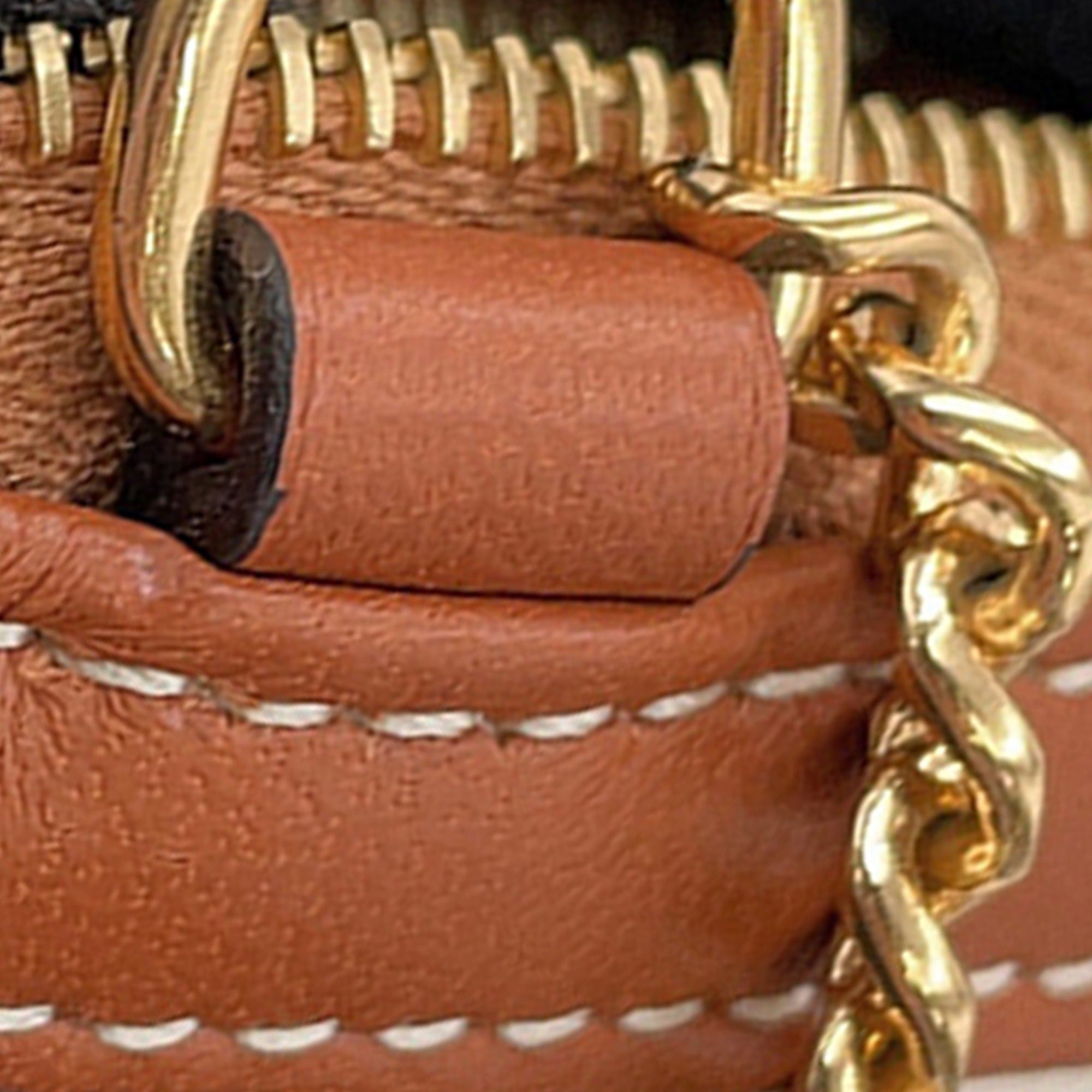 Celine Triomphe Coated Canvas Clutch On Chain Size ONE SIZE - 8 Thumbnail