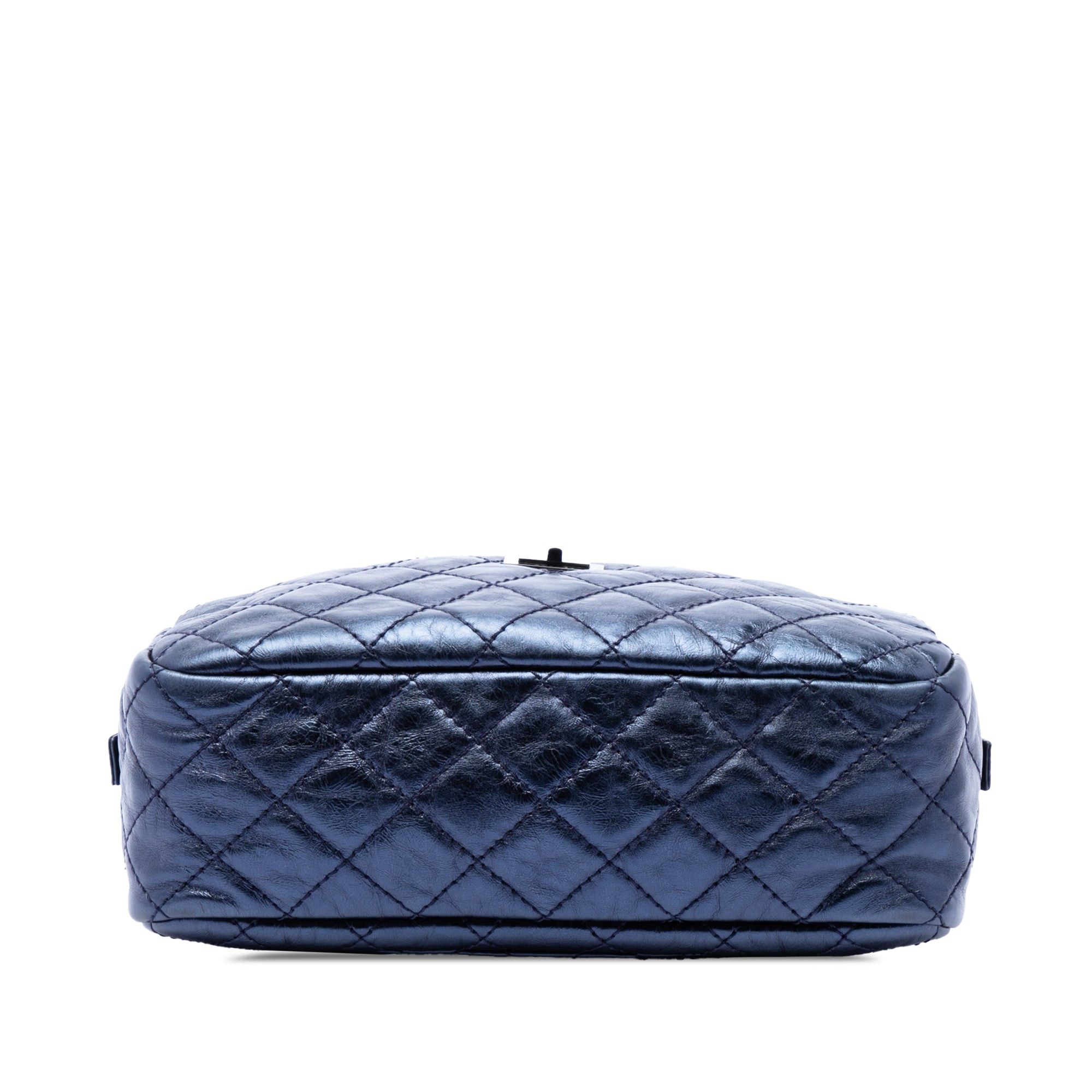 Chanel Medium Metallic Quilted Aged Calfskin Reissue Camera Bag Size ONE SIZE - 3 Thumbnail
