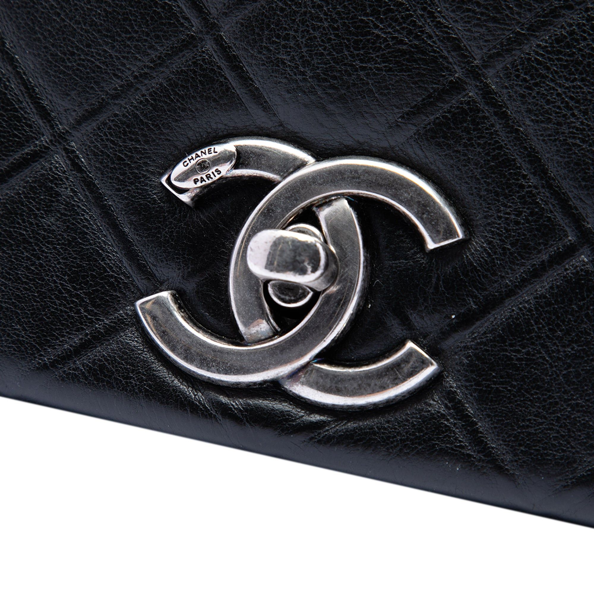 Chanel Medium Diamond Embossed Calfskin New Chic Flap Size ONE SIZE - 5 Thumbnail