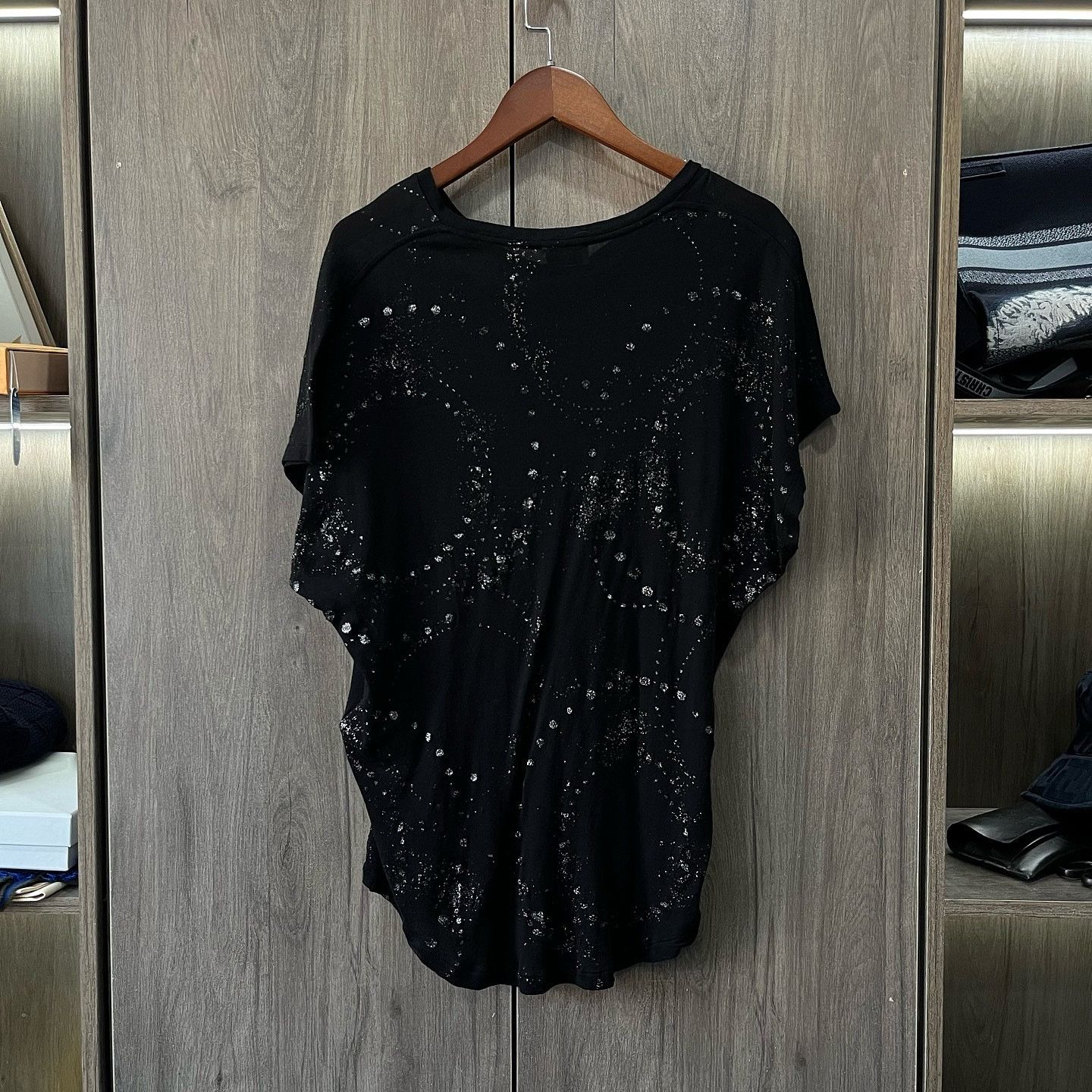 Saint Laurent Paris Saint Laurent Glitter Short Sleeve T-Shirt US M Size US M / EU 48-50 / 2 - 2 Thumbnail