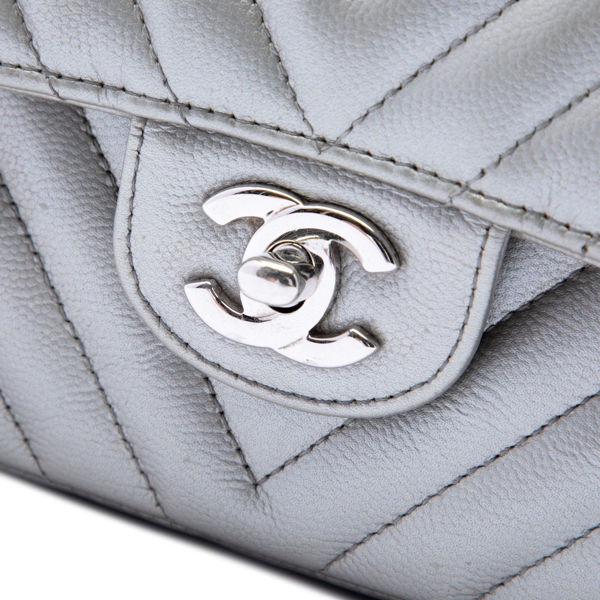 Chanel Medium Classic Chevron Metallic Caviar Double Flap Size ONE SIZE - 5 Thumbnail
