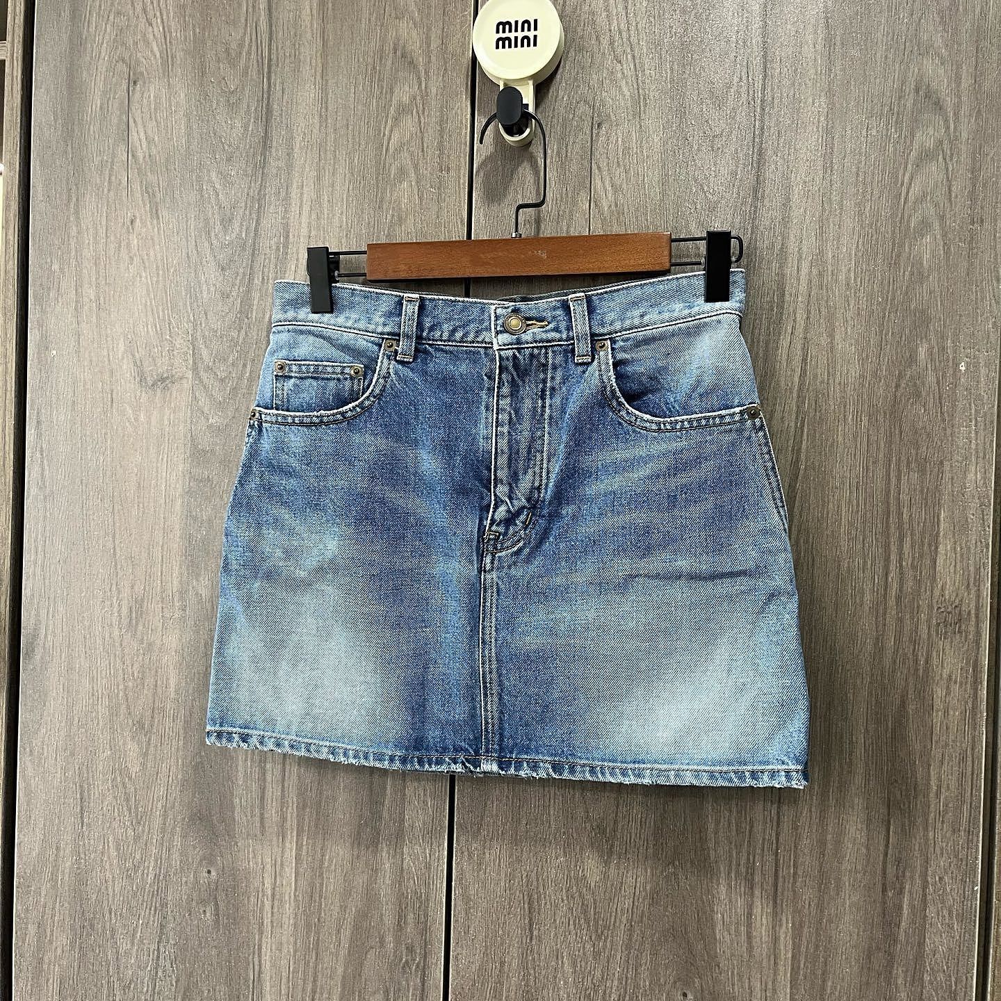 Saint Laurent Paris Saint Laurent Logo Embroidery Denim Mini Skirt Size 27 Size 27" / US 4 / IT 40 - 6 Thumbnail