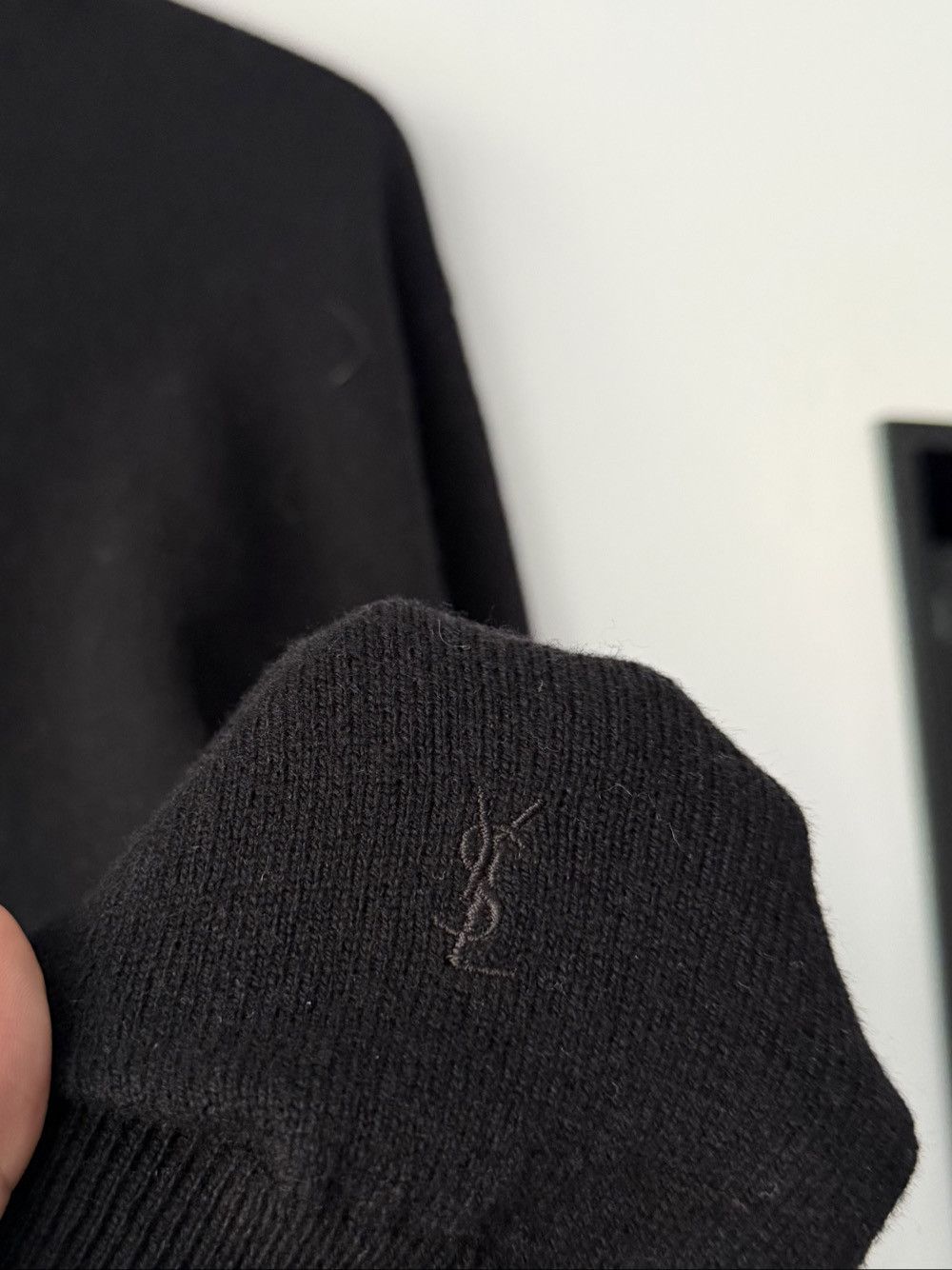 Saint Laurent Paris Saint Laurent Black Logo Knit Cardigan Size XS Size XS / US 0-2 / IT 36-38 - 6 Thumbnail