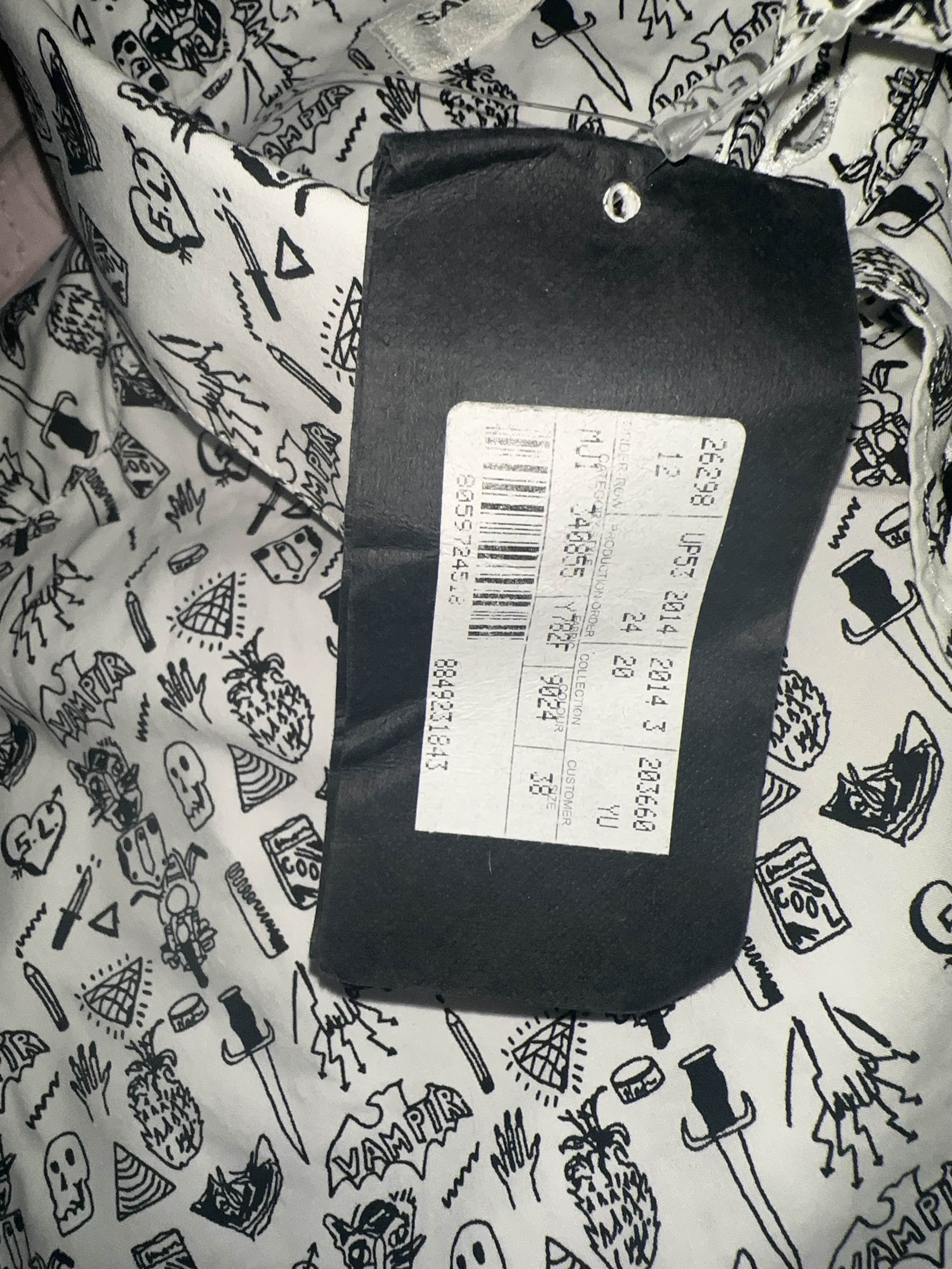 Saint Laurent Paris Saint Laurent Graphic Print Button Up Shirt Size S Size US S / EU 44-46 / 1 - 5 Thumbnail