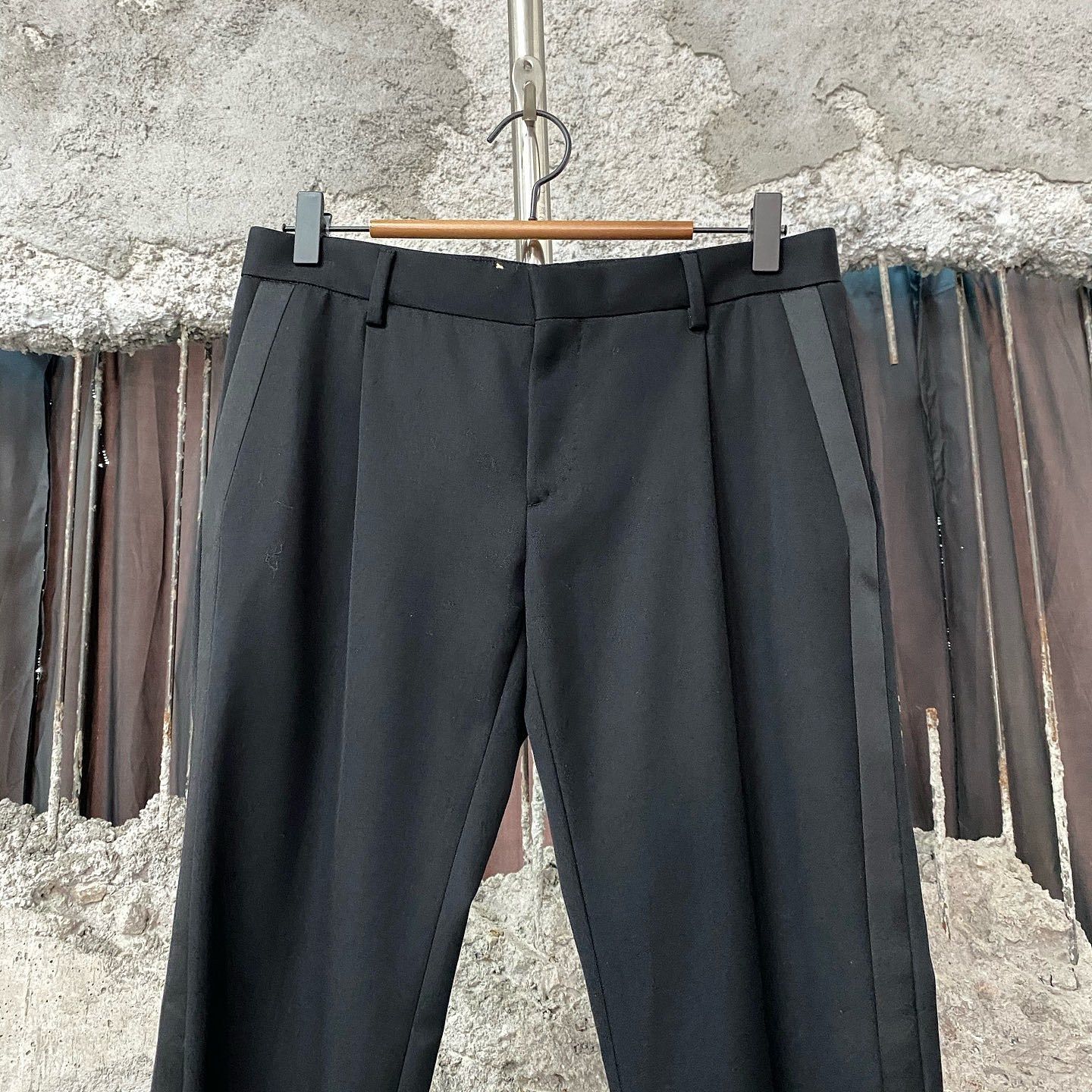 Saint Laurent Paris Saint Laurent Satin Stripe Tuxedo Trousers Size 38 Size 26" / US 2 / IT 38 - 5 Thumbnail