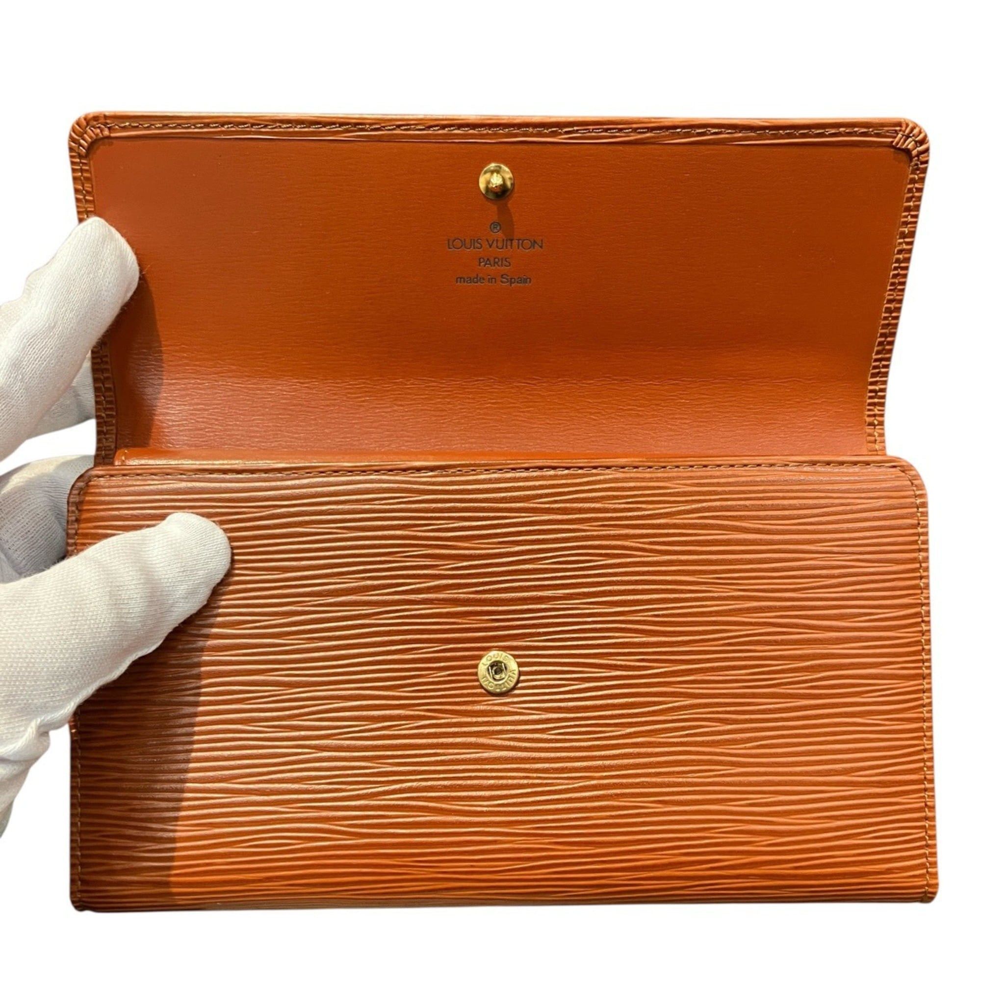 Louis Vuitton Louis Vuitton Pochette Porte Monnaie Carte Credit Long Wallet, Epi Leather, M63573 Size ONE SIZE - 8 Thumbnail