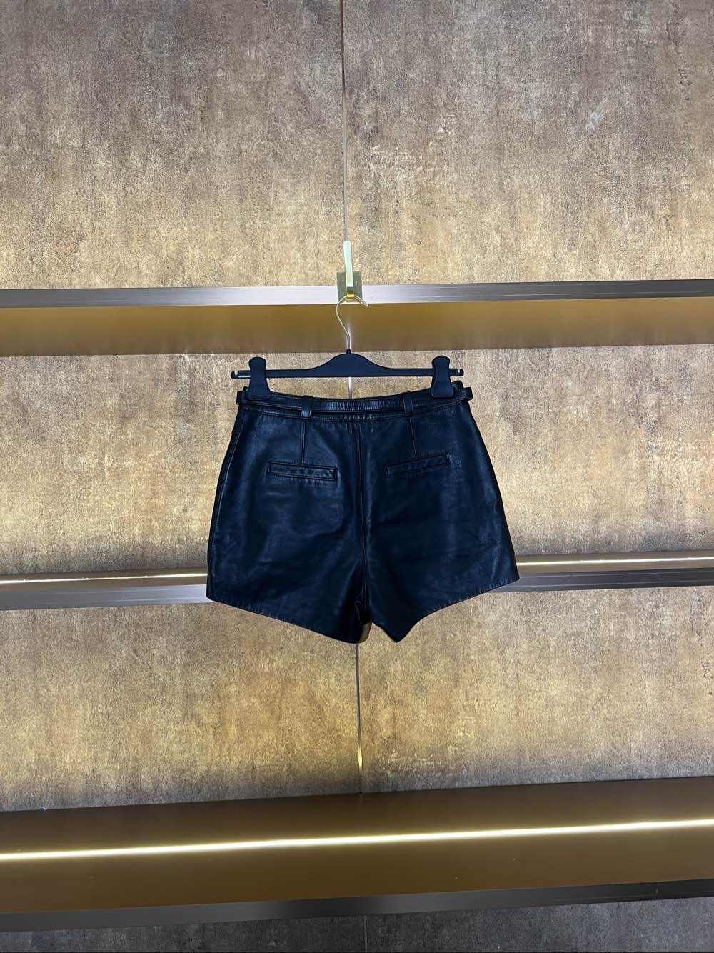 Saint Laurent Paris Saint Laurent Black Leather Shorts Size 36 Size 26" / US 2 / IT 38 - 2 Thumbnail