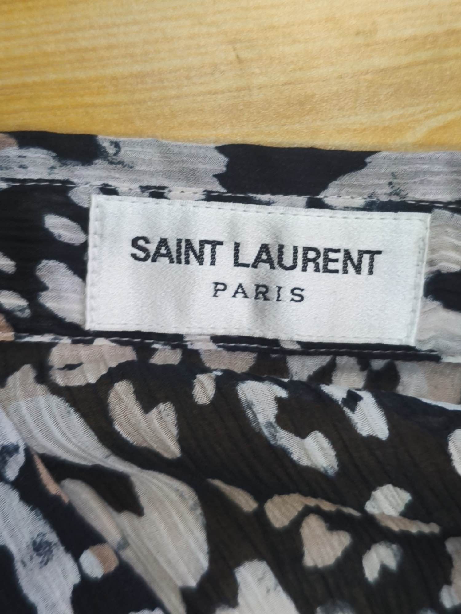 Saint Laurent Paris Saint Laurent Leopard Print Shirt Size S Size US S / EU 44-46 / 1 - 3 Thumbnail