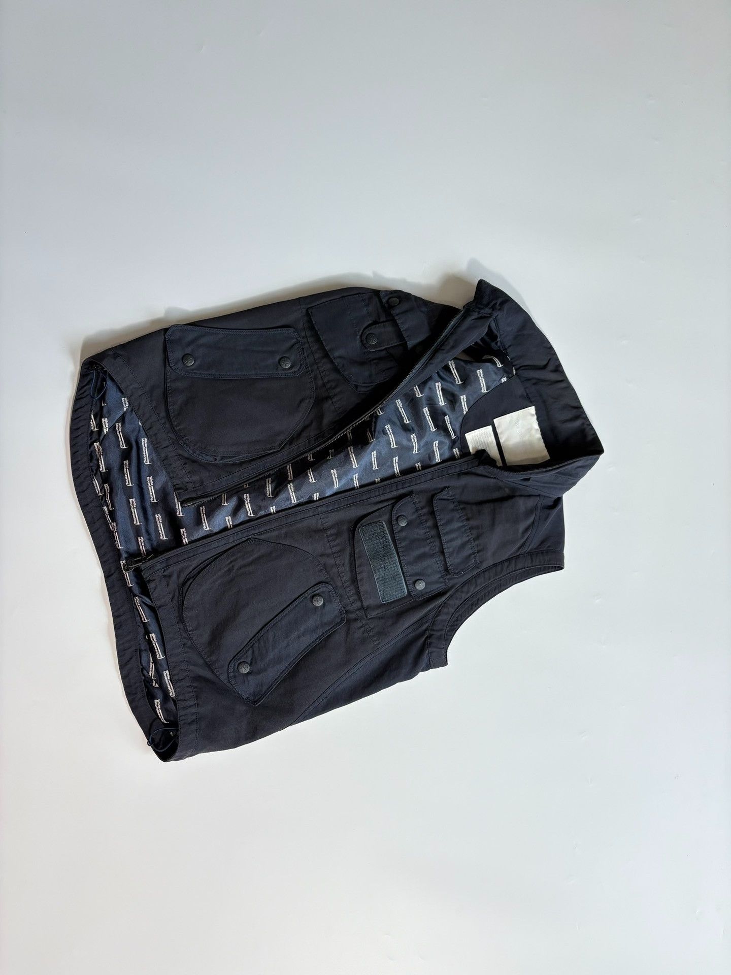 White Mountaineering White Mountaineering Functional Vest Size US S / EU 44-46 / 1 - 2 Thumbnail