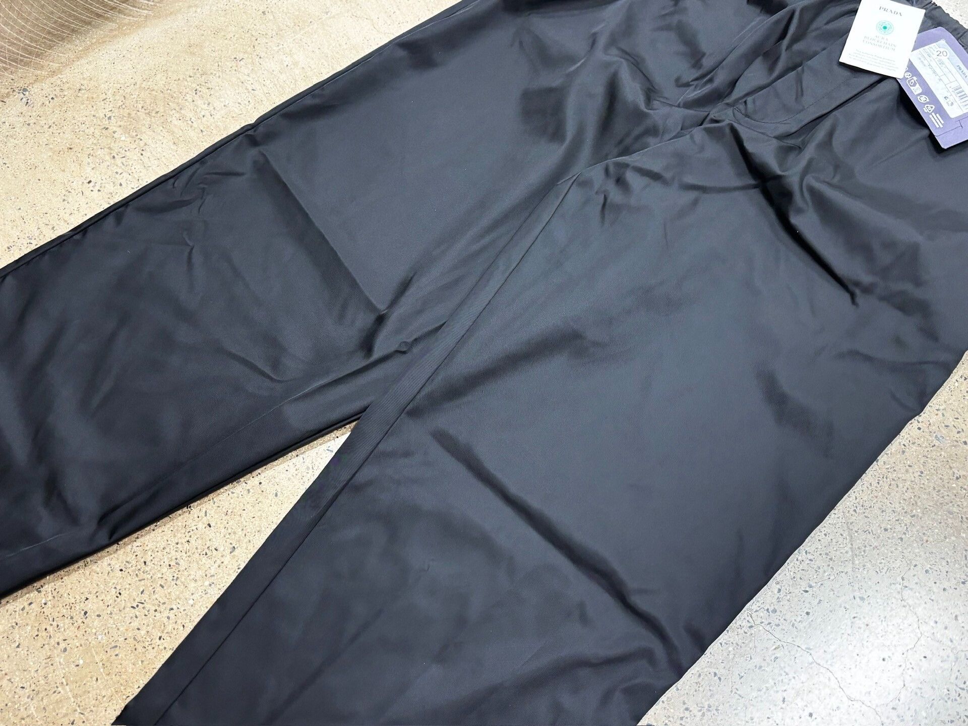 Prada Prada Triangle Logo Nylon Pants Size US 41 - 5 Thumbnail