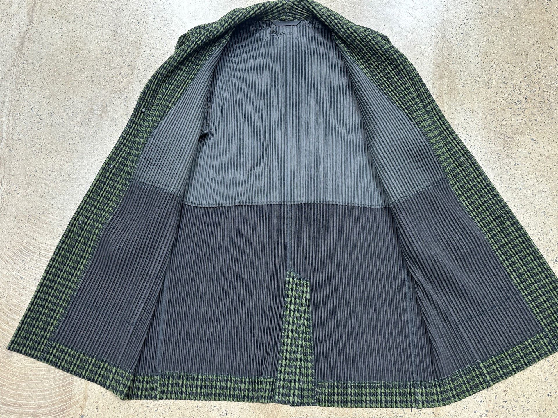 Issey Miyake Issey Miyake Pleated Houndstooth Blazer Limited Size US M / EU 48-50 / 2 - 5 Thumbnail