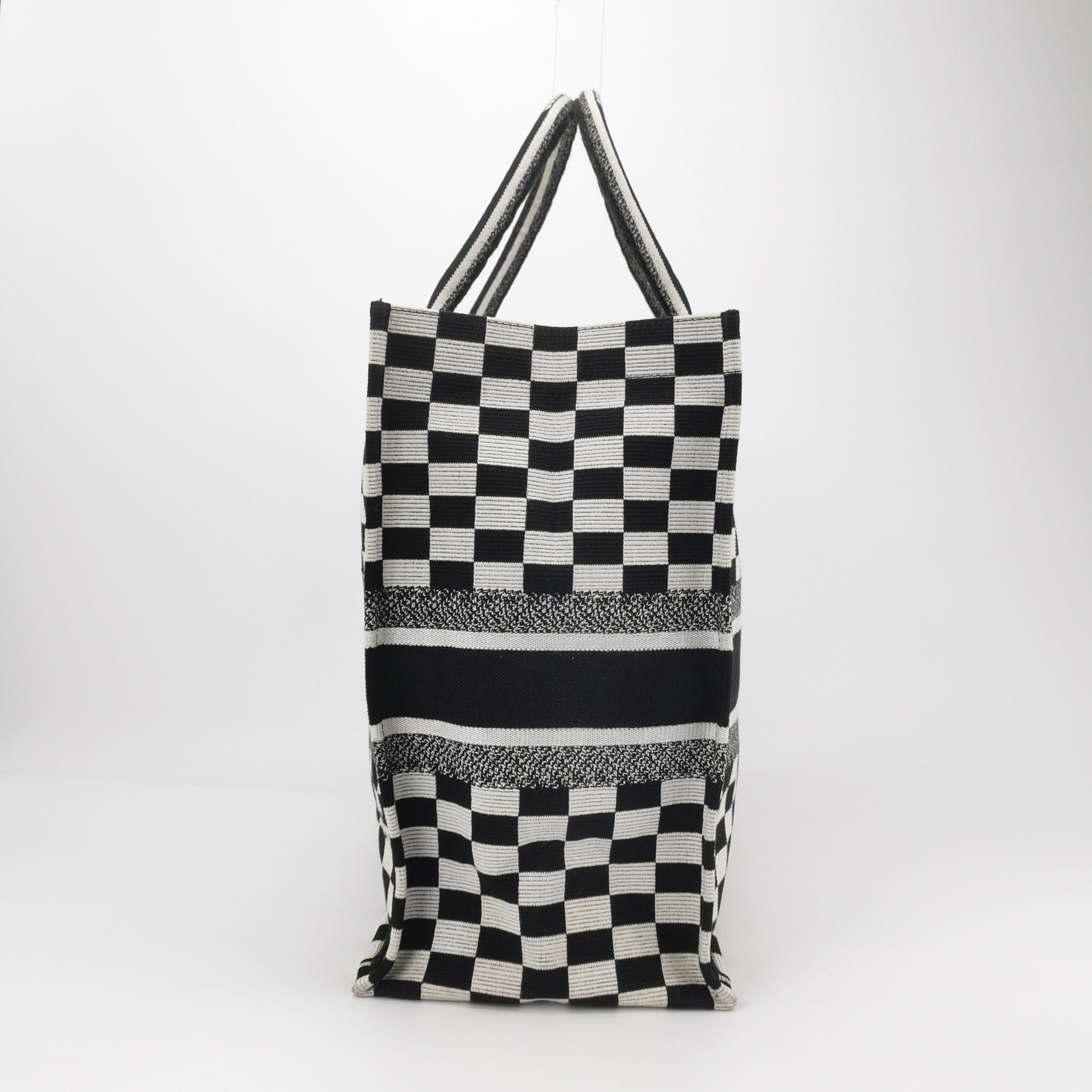 Dior Dior Women os Tote Bags Size ONE SIZE - 3 Thumbnail