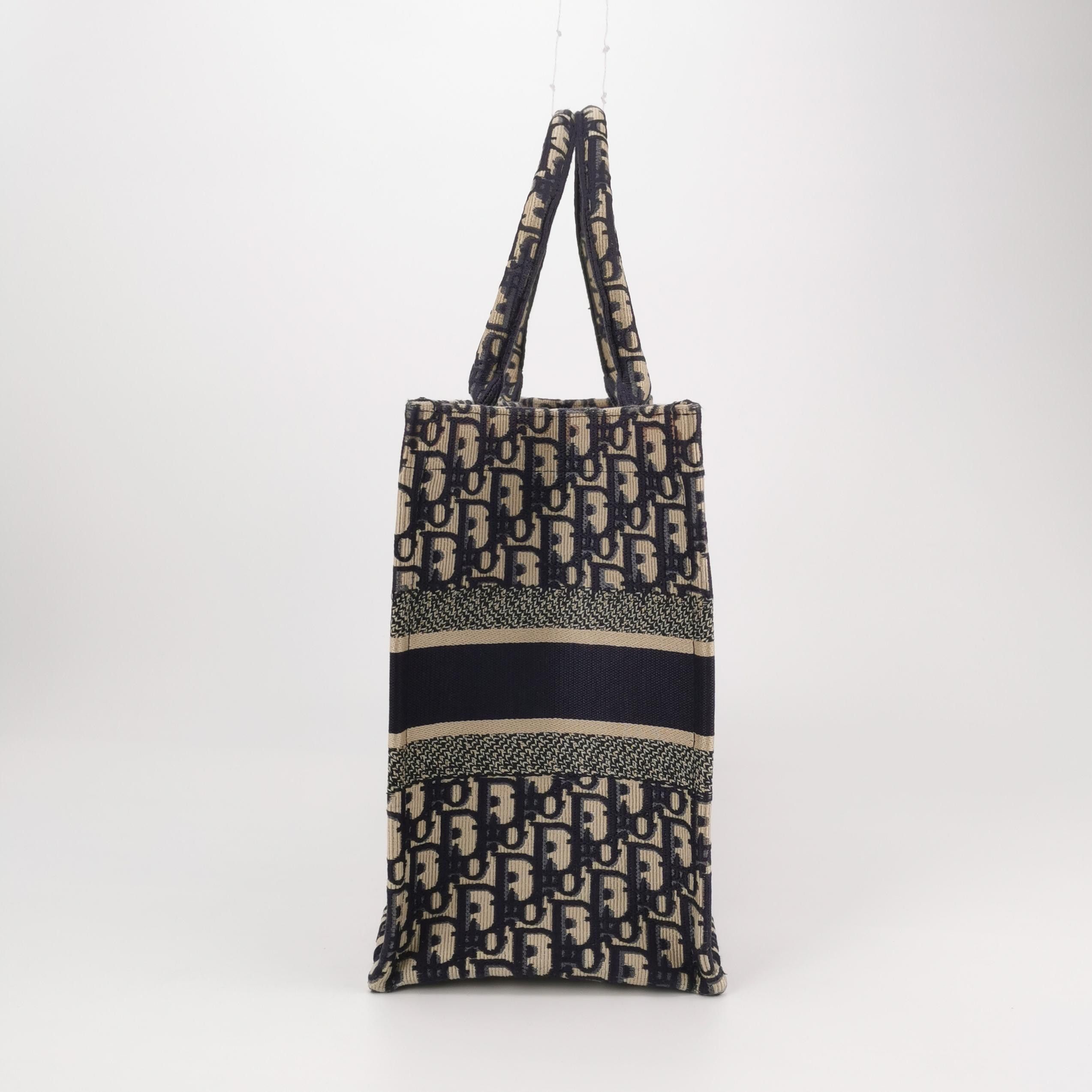 Dior Dior Women os Tote Bags Size ONE SIZE - 4 Thumbnail