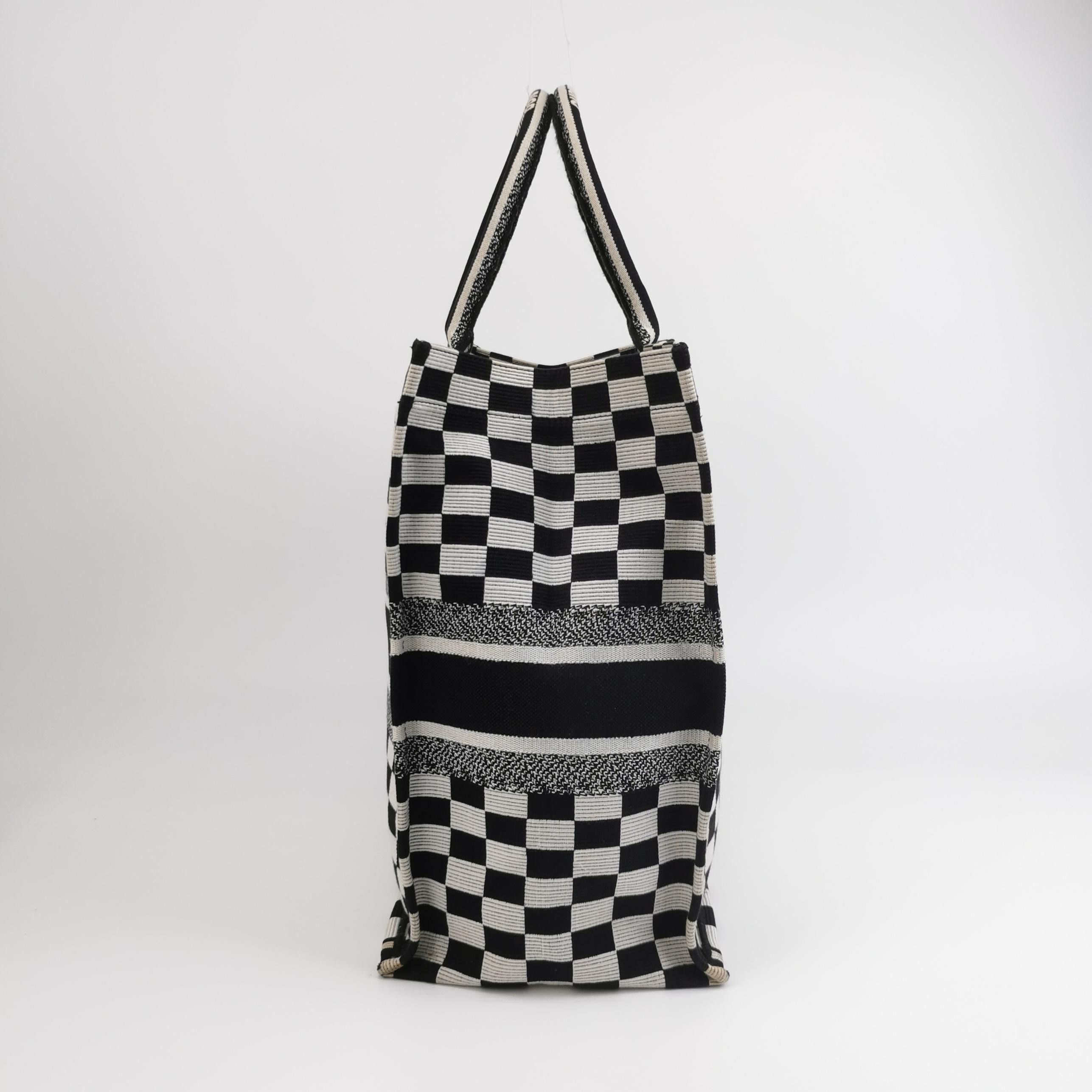 Dior Dior Women os Tote Bags Size ONE SIZE - 4 Thumbnail