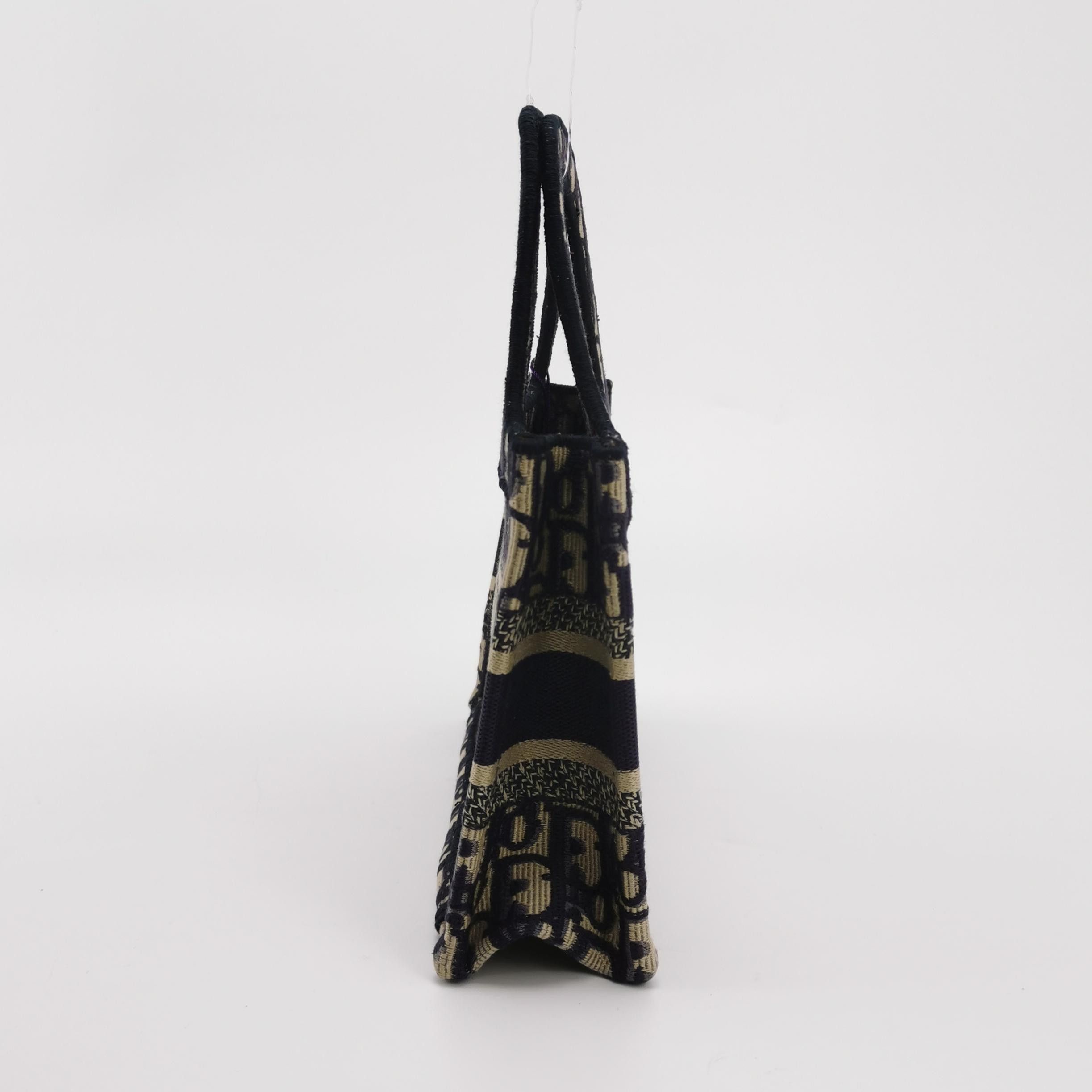 Dior Dior Women os Tote Bags Size ONE SIZE - 3 Thumbnail