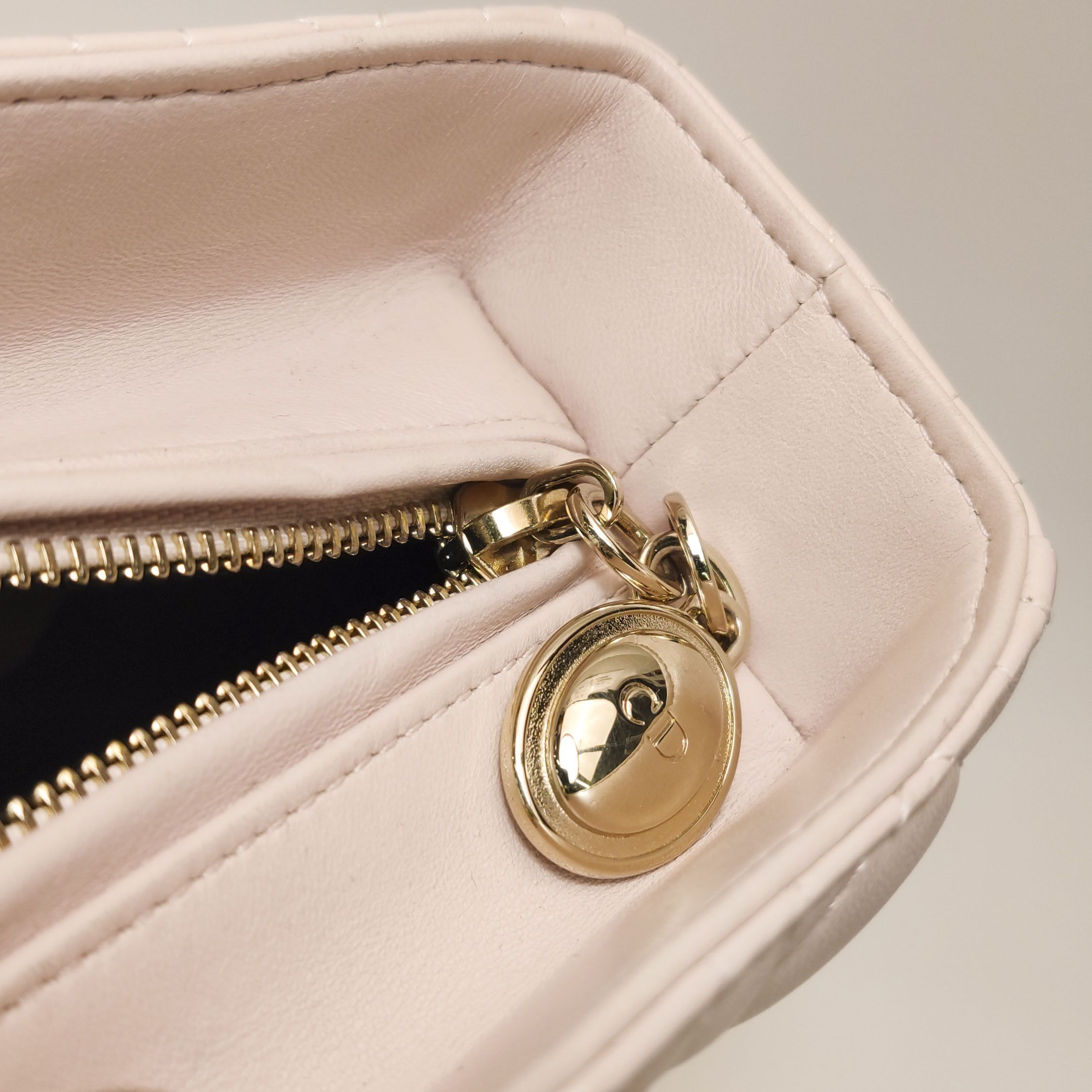 Dior Dior Women os Tote Bags Size ONE SIZE - 10 Thumbnail