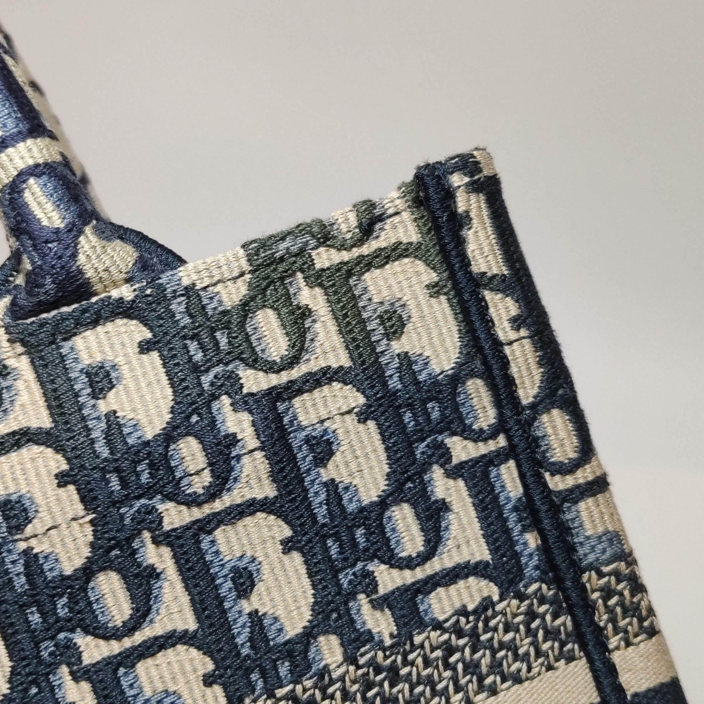 Dior Dior Women os Tote Bags Size ONE SIZE - 14 Thumbnail
