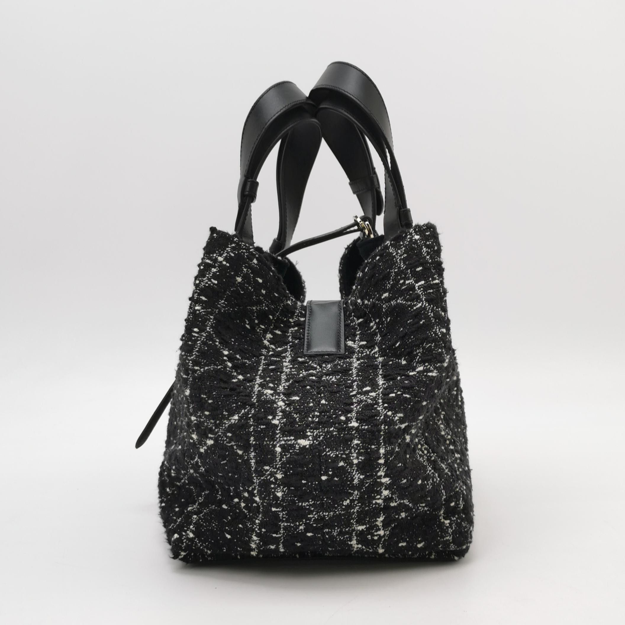 Dior Dior Women os Tote Bags Size ONE SIZE - 3 Thumbnail