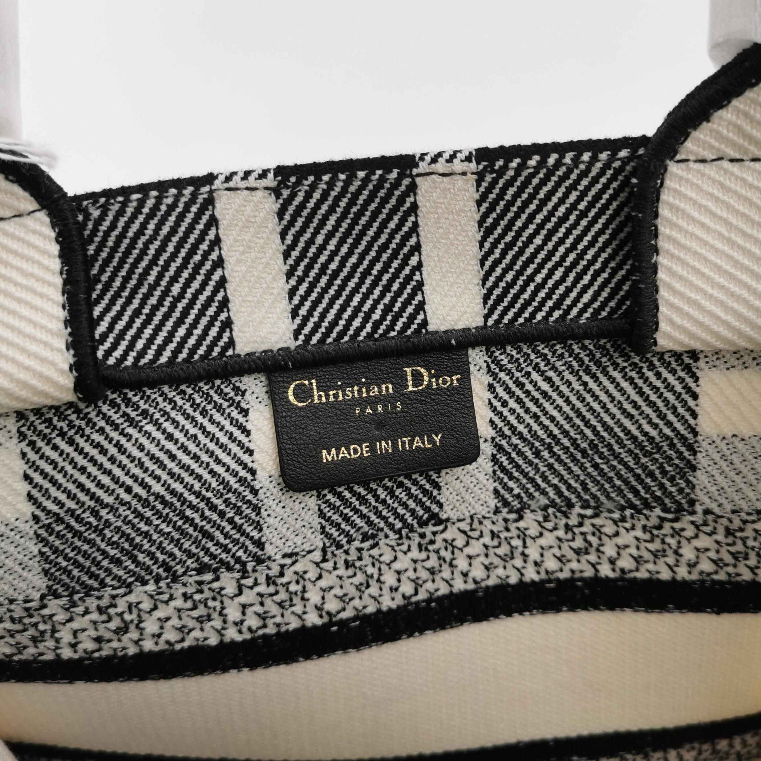 Dior Dior Women os Tote Bags Size ONE SIZE - 8 Thumbnail