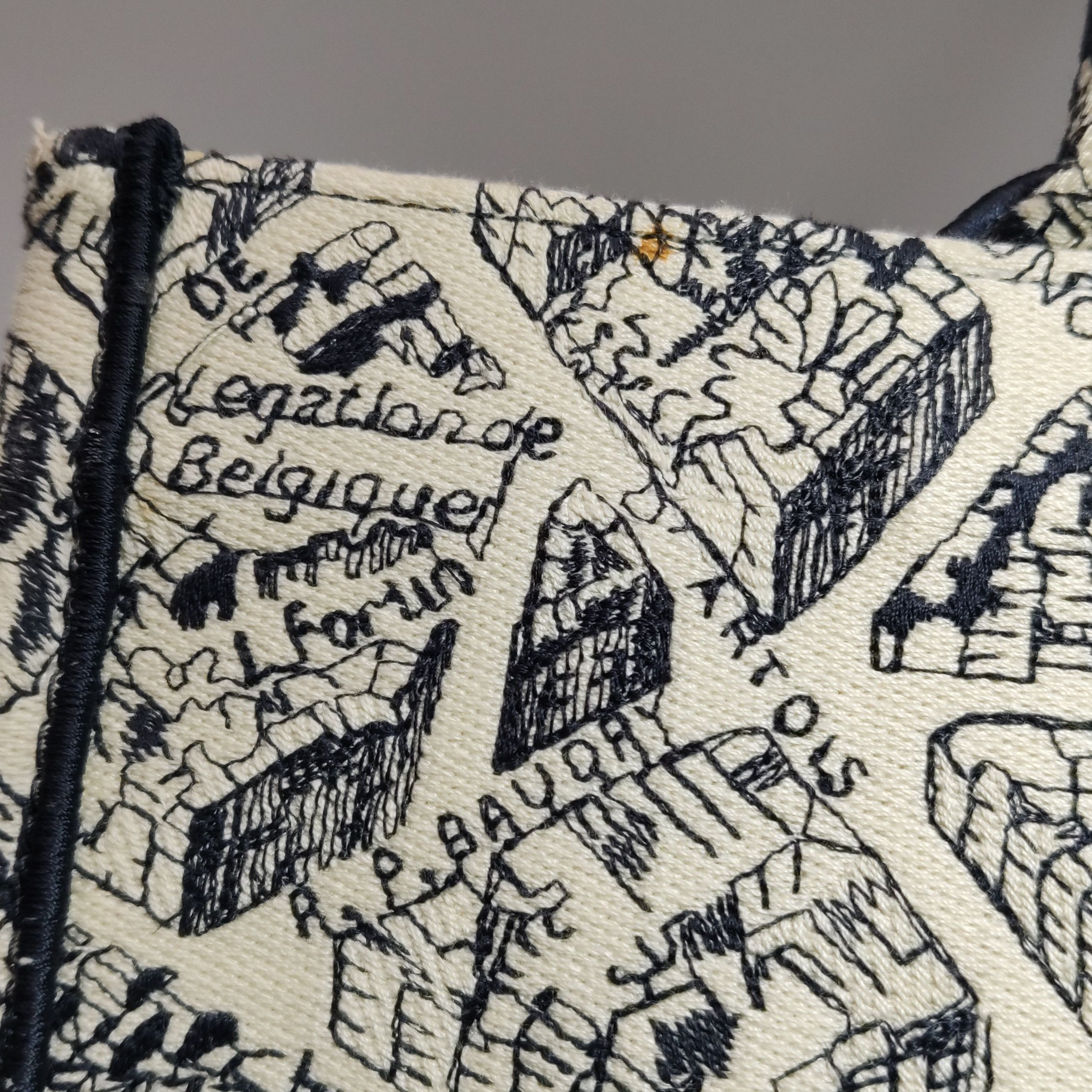 Dior Dior Women os Tote Bags Size ONE SIZE - 12 Thumbnail