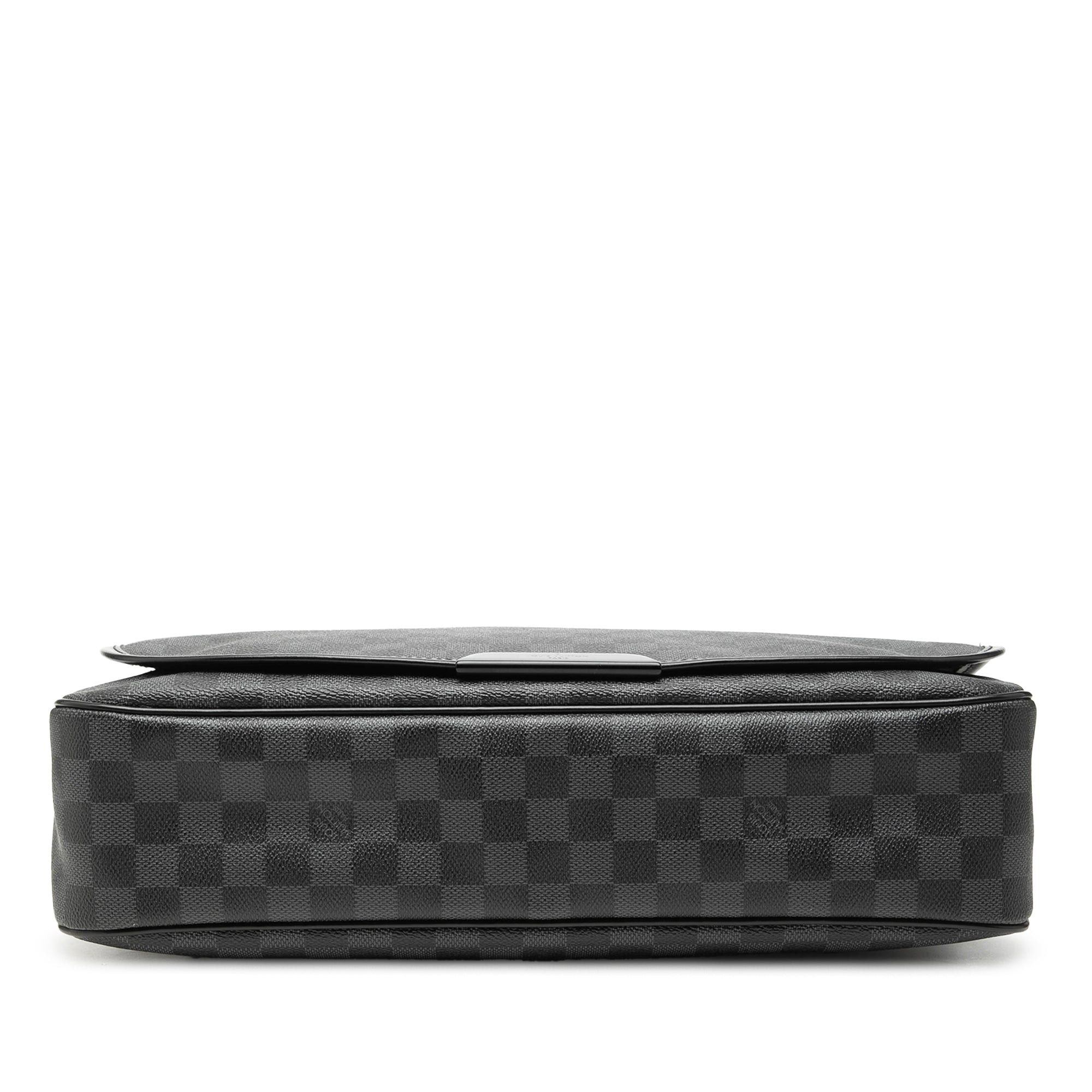 Louis Vuitton Damier Graphite Daniel GM Size ONE SIZE - 3 Thumbnail