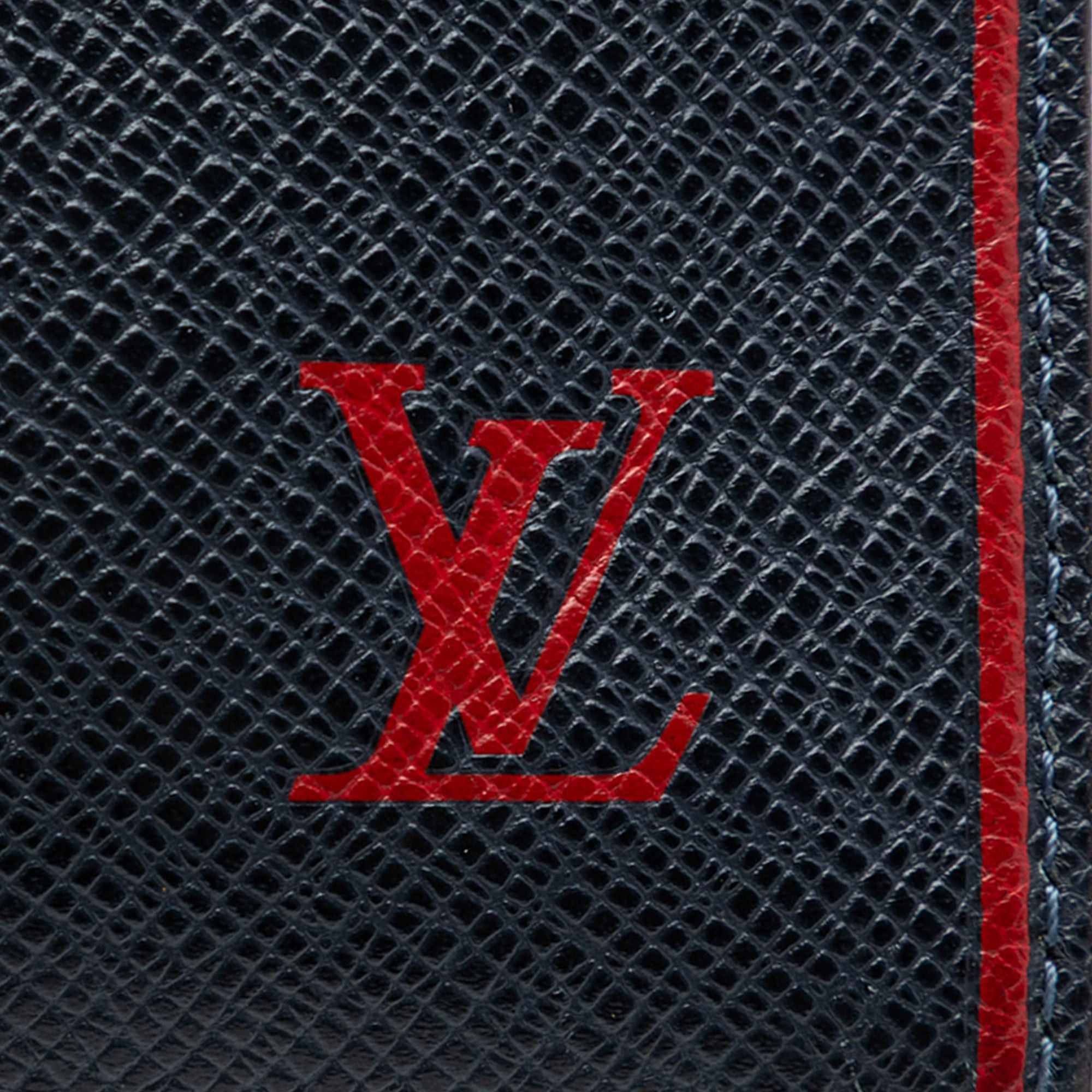 Louis Vuitton Taiga Pochette Voyage MM Size ONE SIZE - 5 Thumbnail