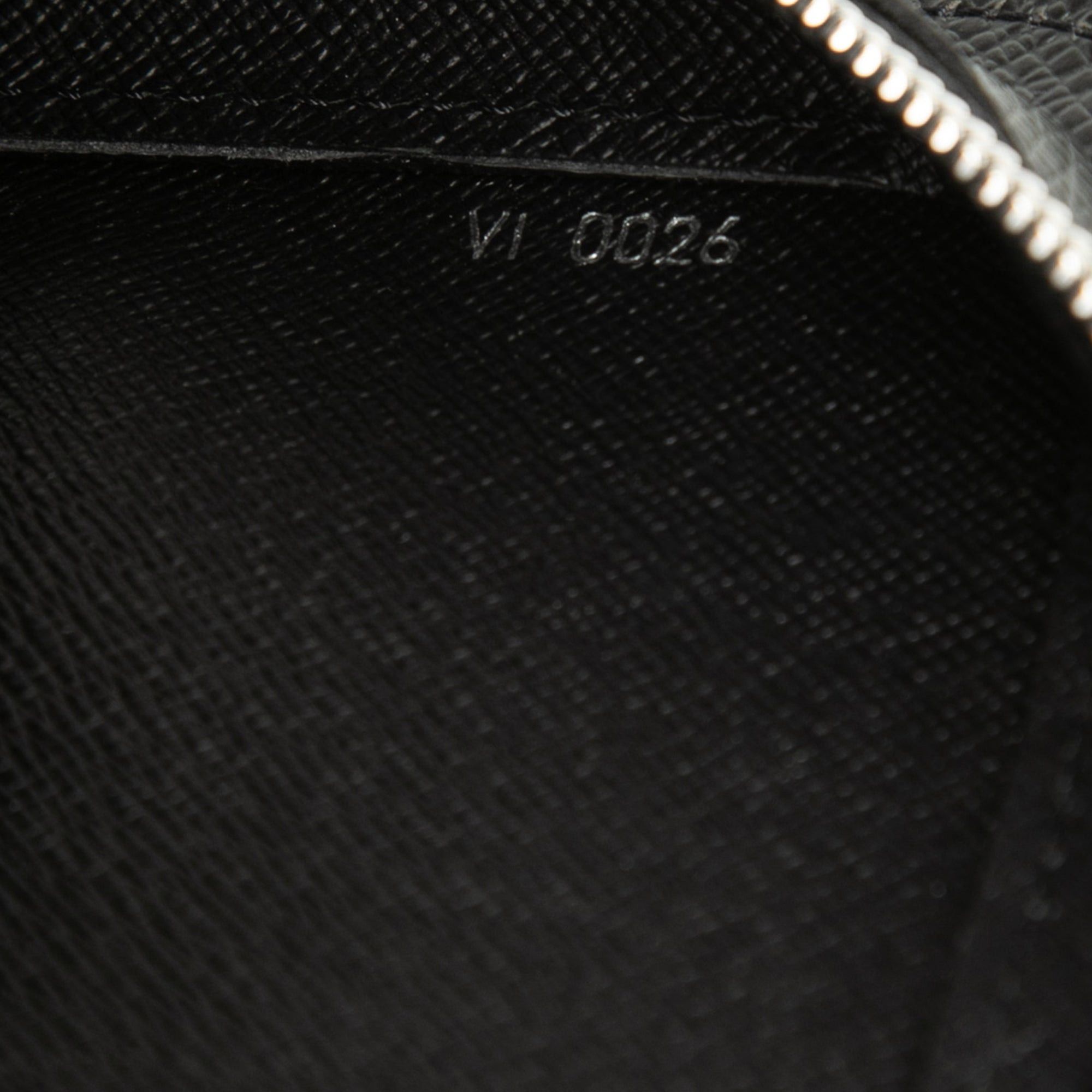 Louis Vuitton Taiga Pochette Baikal Size ONE SIZE - 7 Thumbnail
