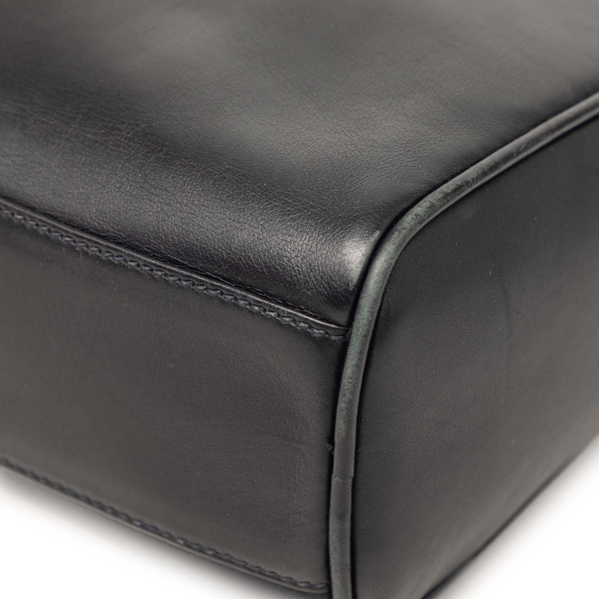 Gucci Calfskin Handbag Size ONE SIZE - 7 Thumbnail