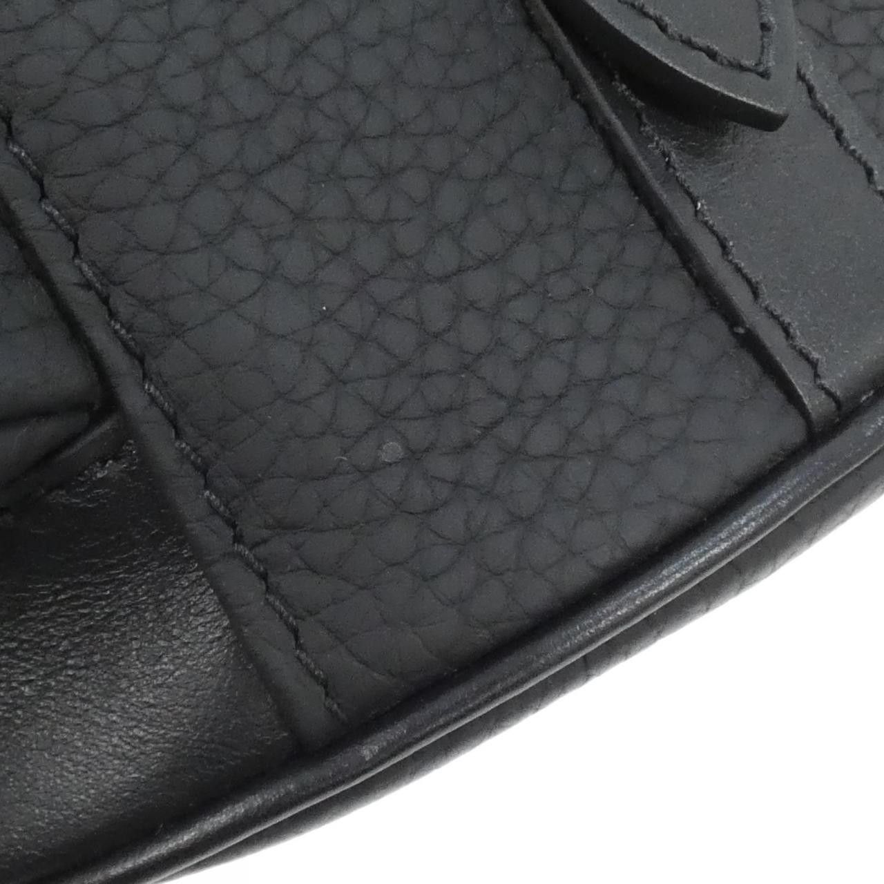 Louis Vuitton Louis Vuitton Louis Vuitton Christopher XS Calf Shoulder Bag Leather Shoulder Bag M58495 DUTY FREE for USA Size ONE SIZE - 4 Thumbnail