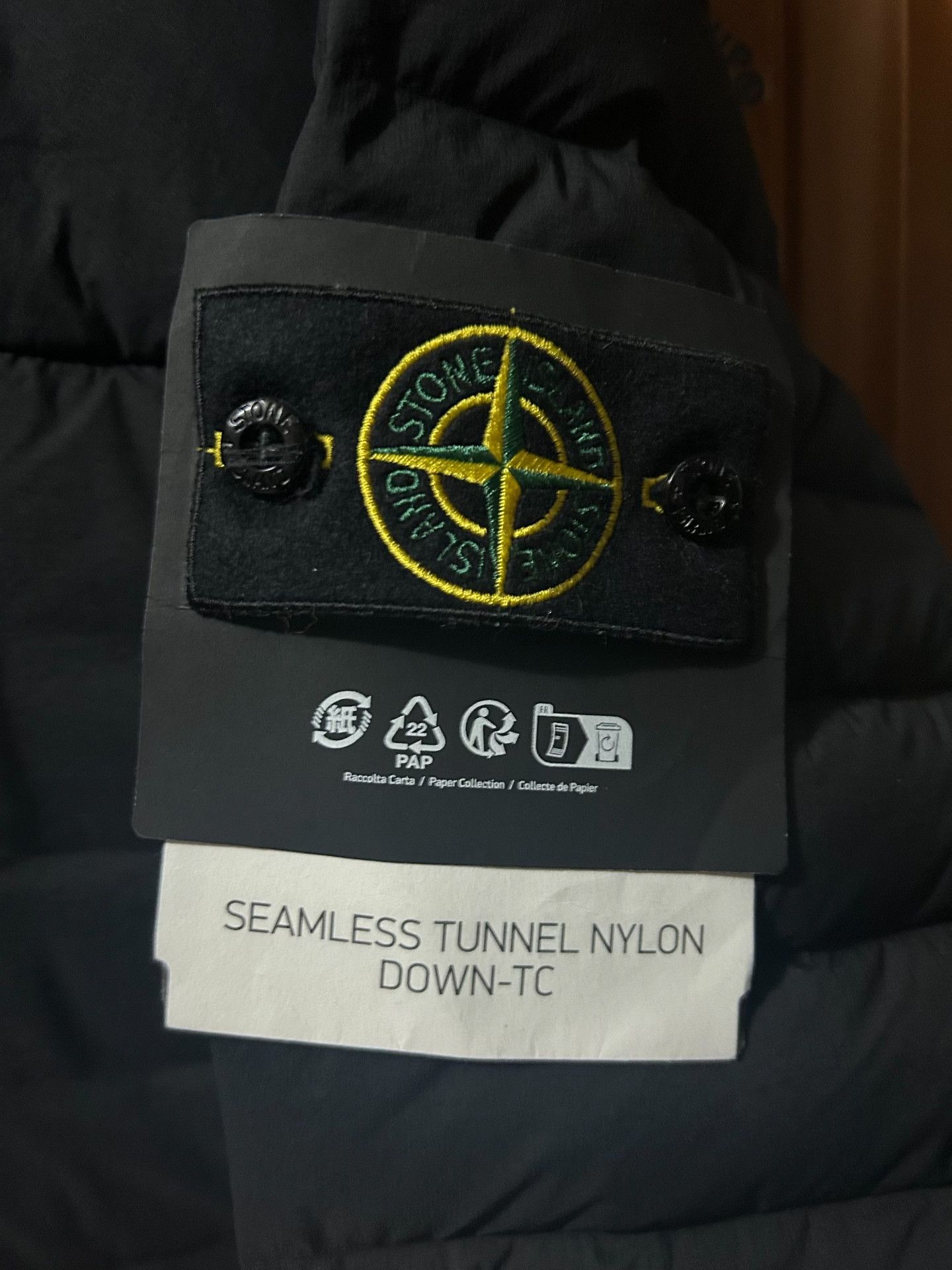Stone Island Stone Island FW25 Logo Hooded Zip Down Jacket Size US XL / EU 56 / 4 - 4 Thumbnail