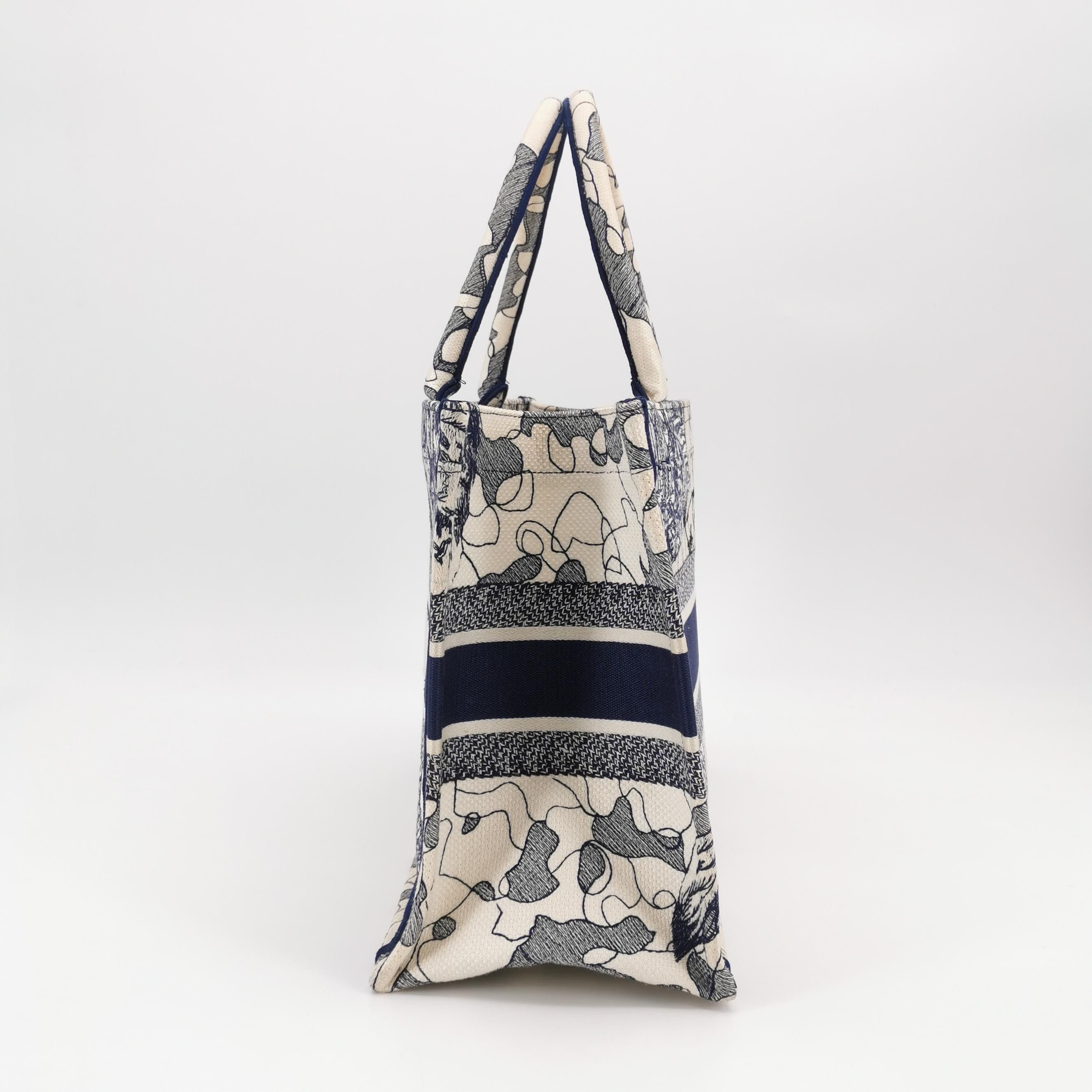 Dior Dior Women os Tote Bags Size ONE SIZE - 3 Thumbnail
