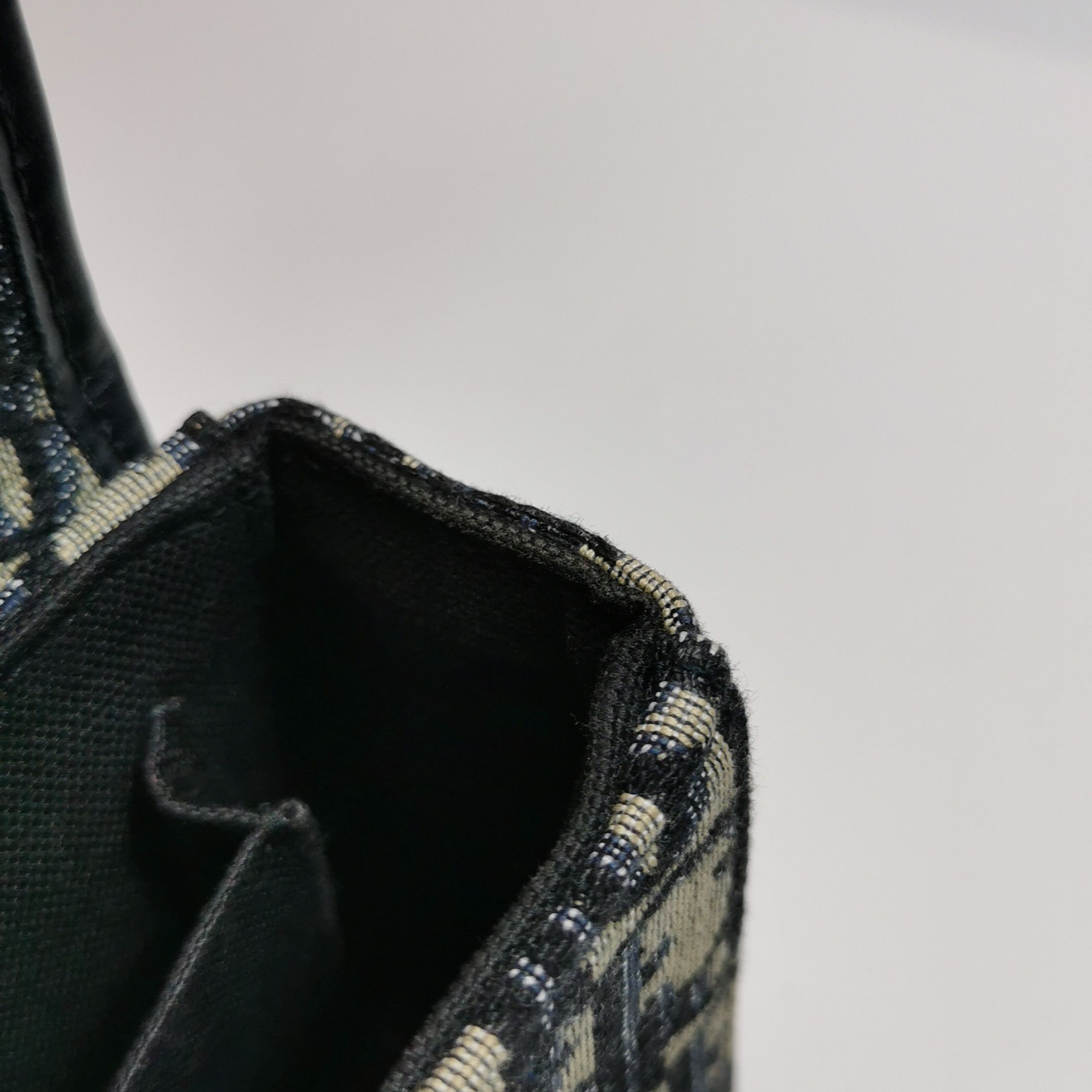 Dior Dior Women os Crossbody Bags Size ONE SIZE - 21 Thumbnail