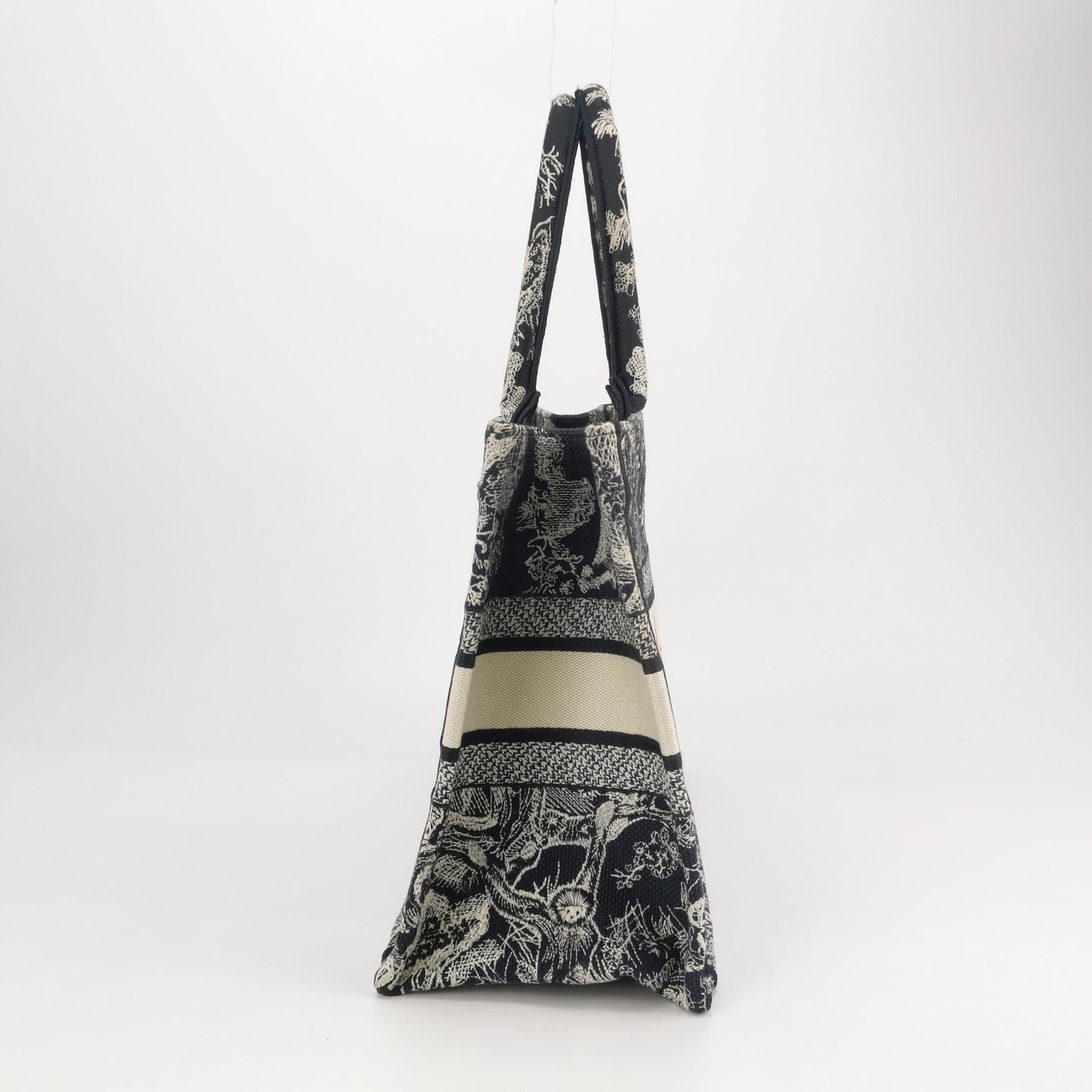 Dior Dior Women os Tote Bags Size ONE SIZE - 3 Thumbnail