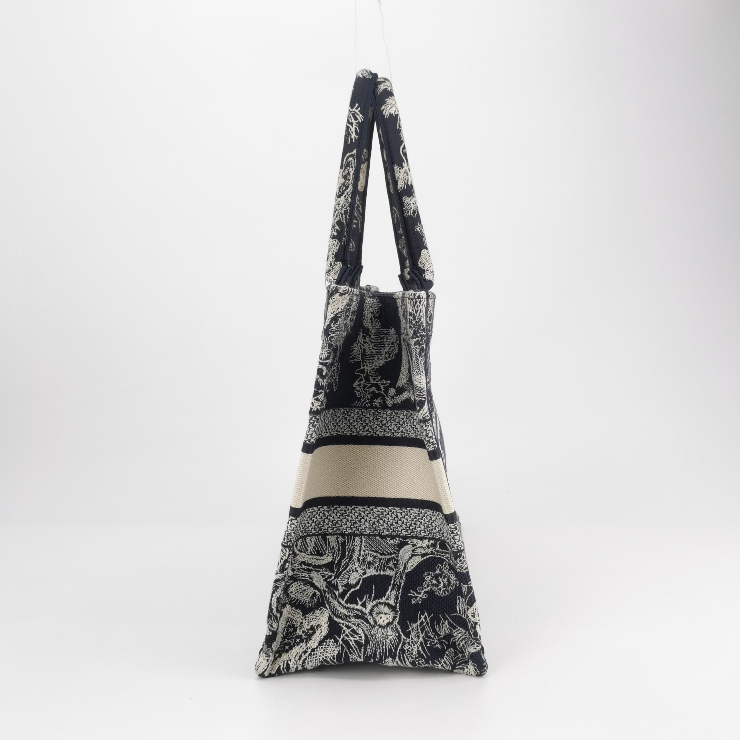 Dior Dior Women os Tote Bags Size ONE SIZE - 4 Thumbnail