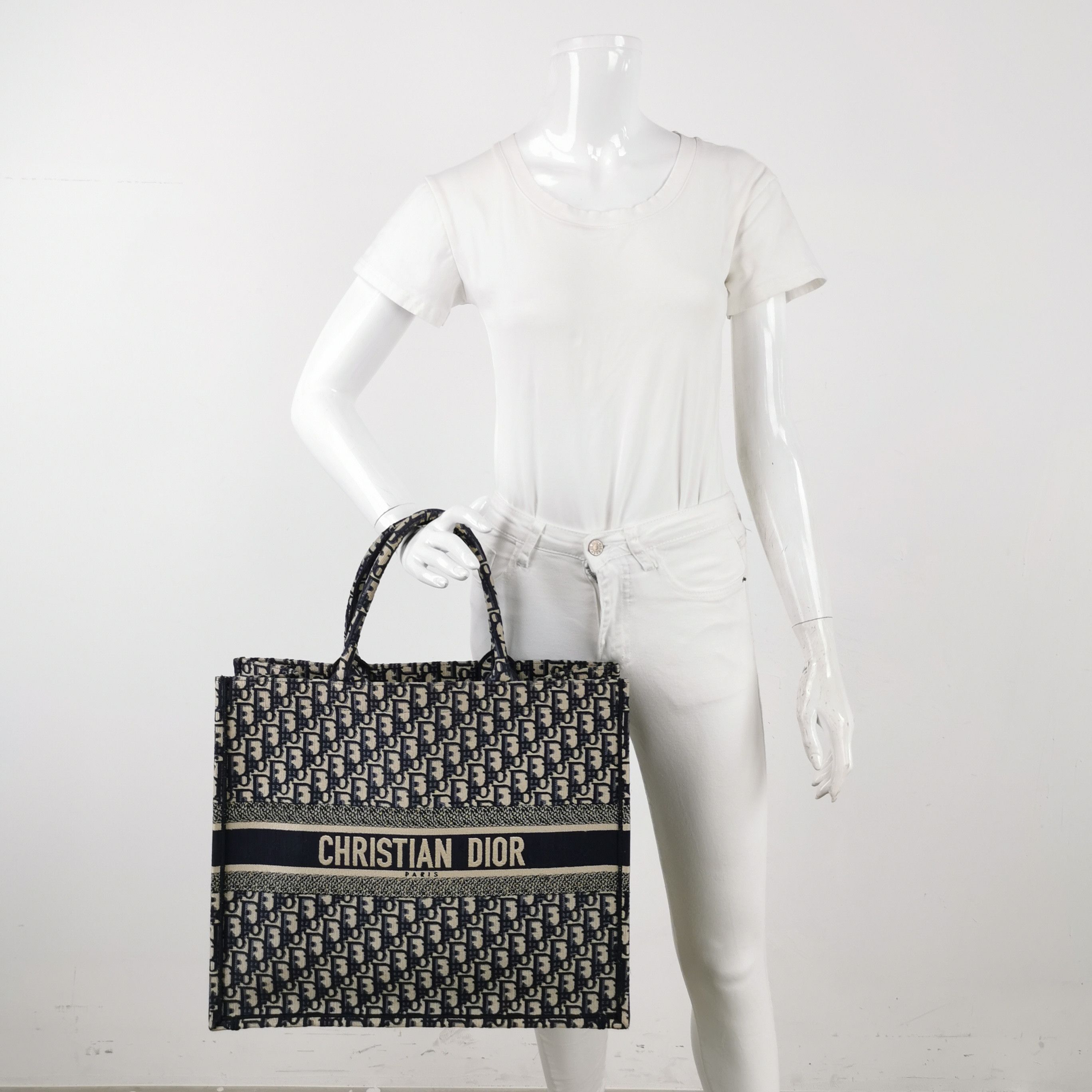 Dior Dior Women os Tote Bags Size ONE SIZE - 2 Thumbnail
