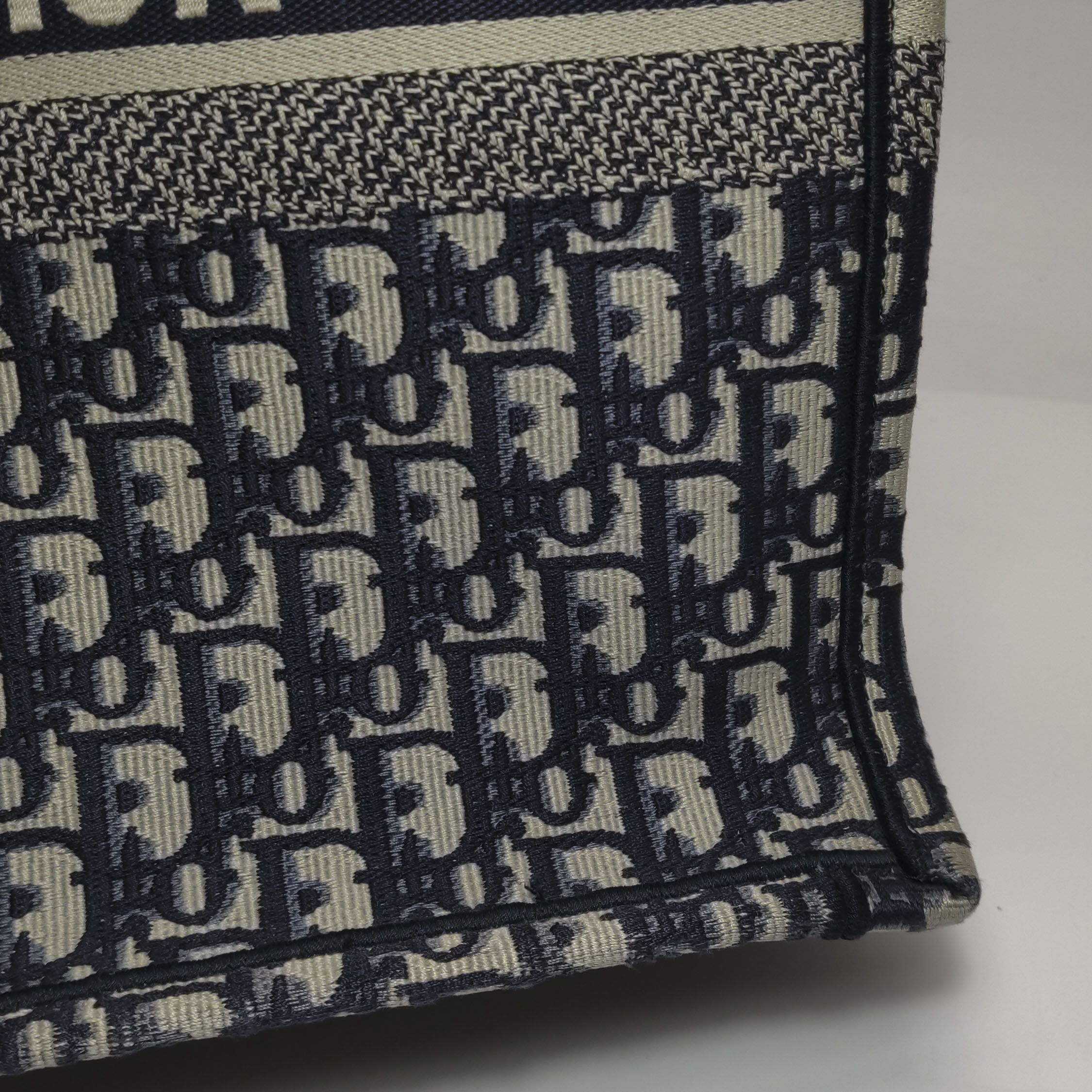 Dior Dior Women os Tote Bags Size ONE SIZE - 18 Thumbnail