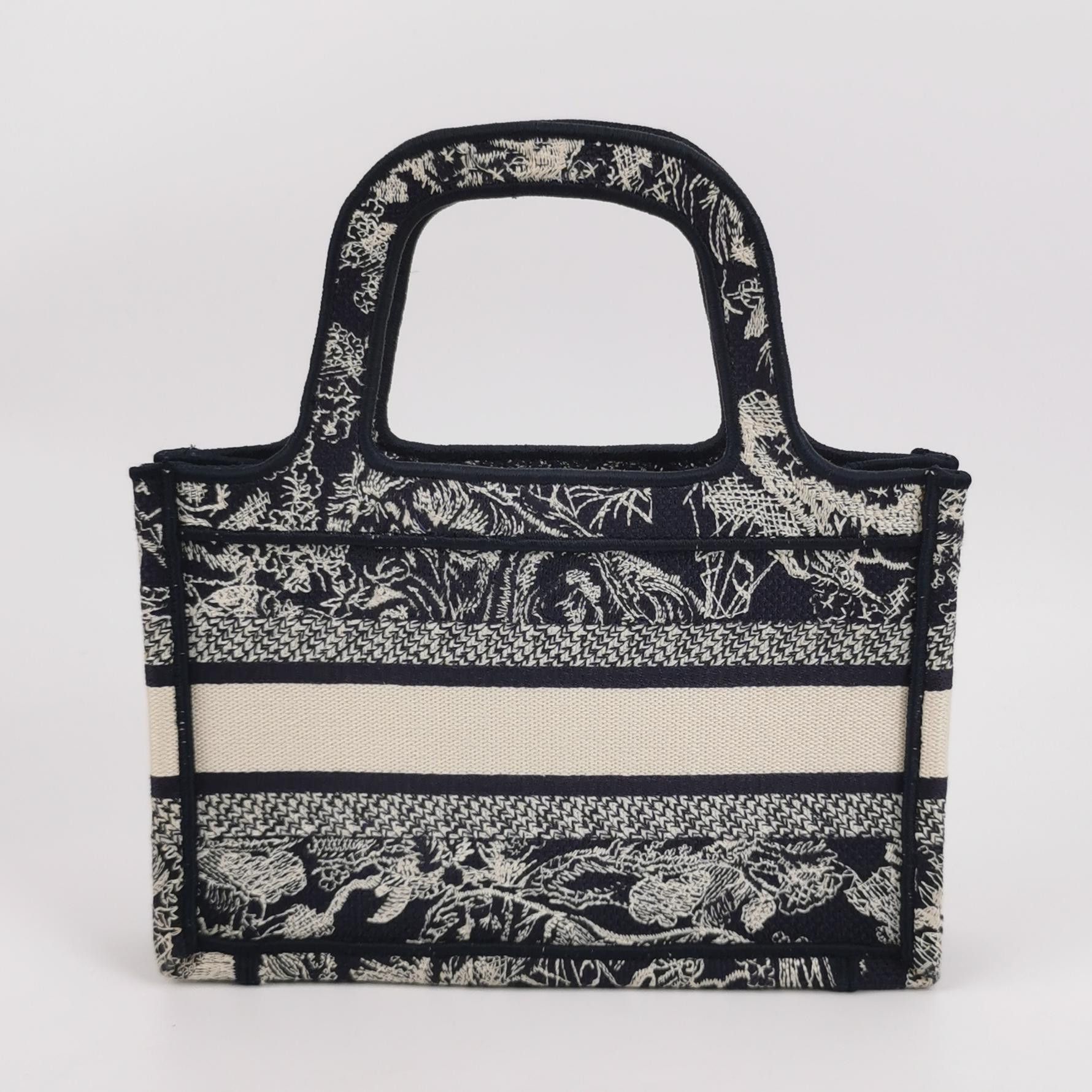 Dior Dior Women os Tote Bags Size ONE SIZE - 5 Thumbnail