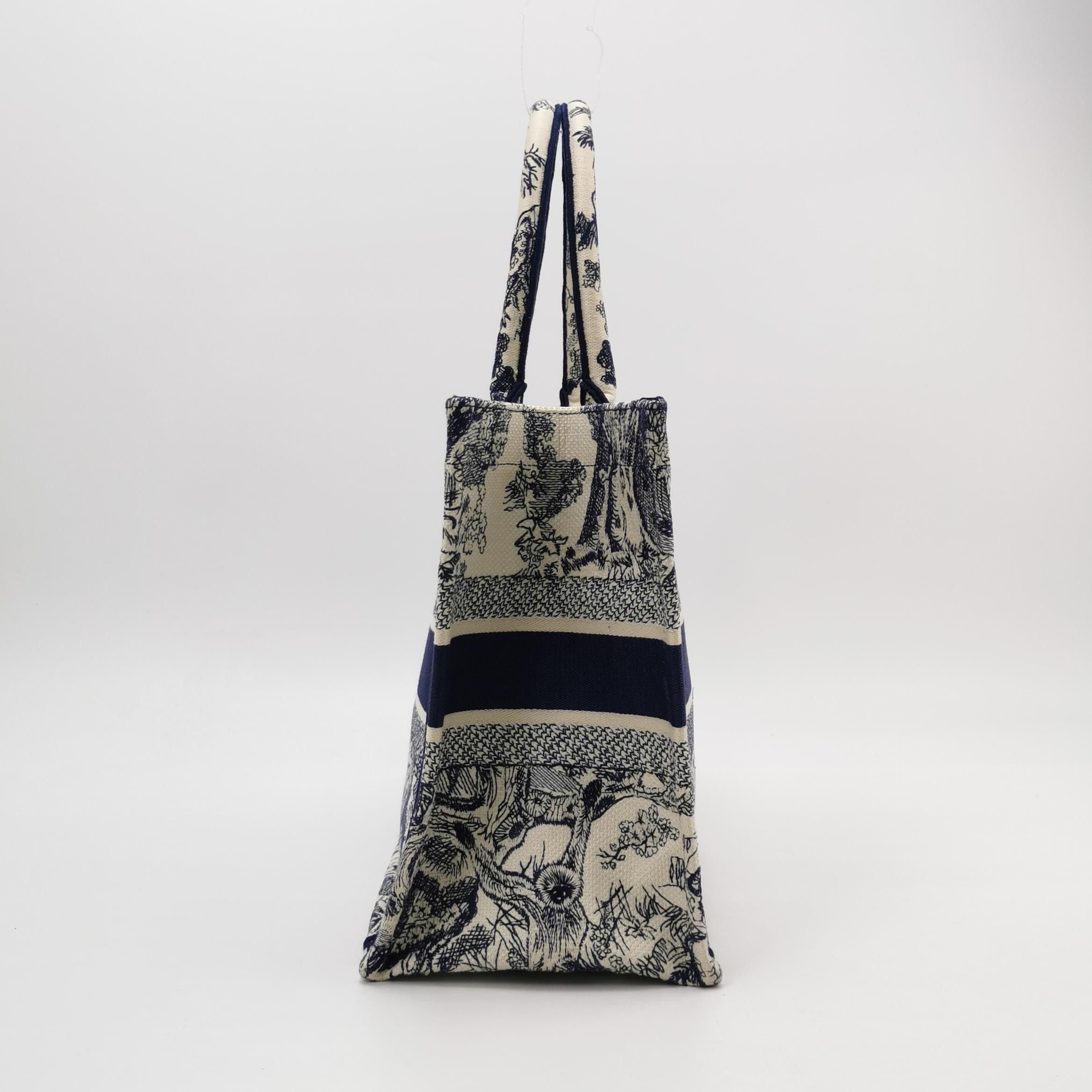 Dior Dior Women os Tote Bags Size ONE SIZE - 3 Thumbnail