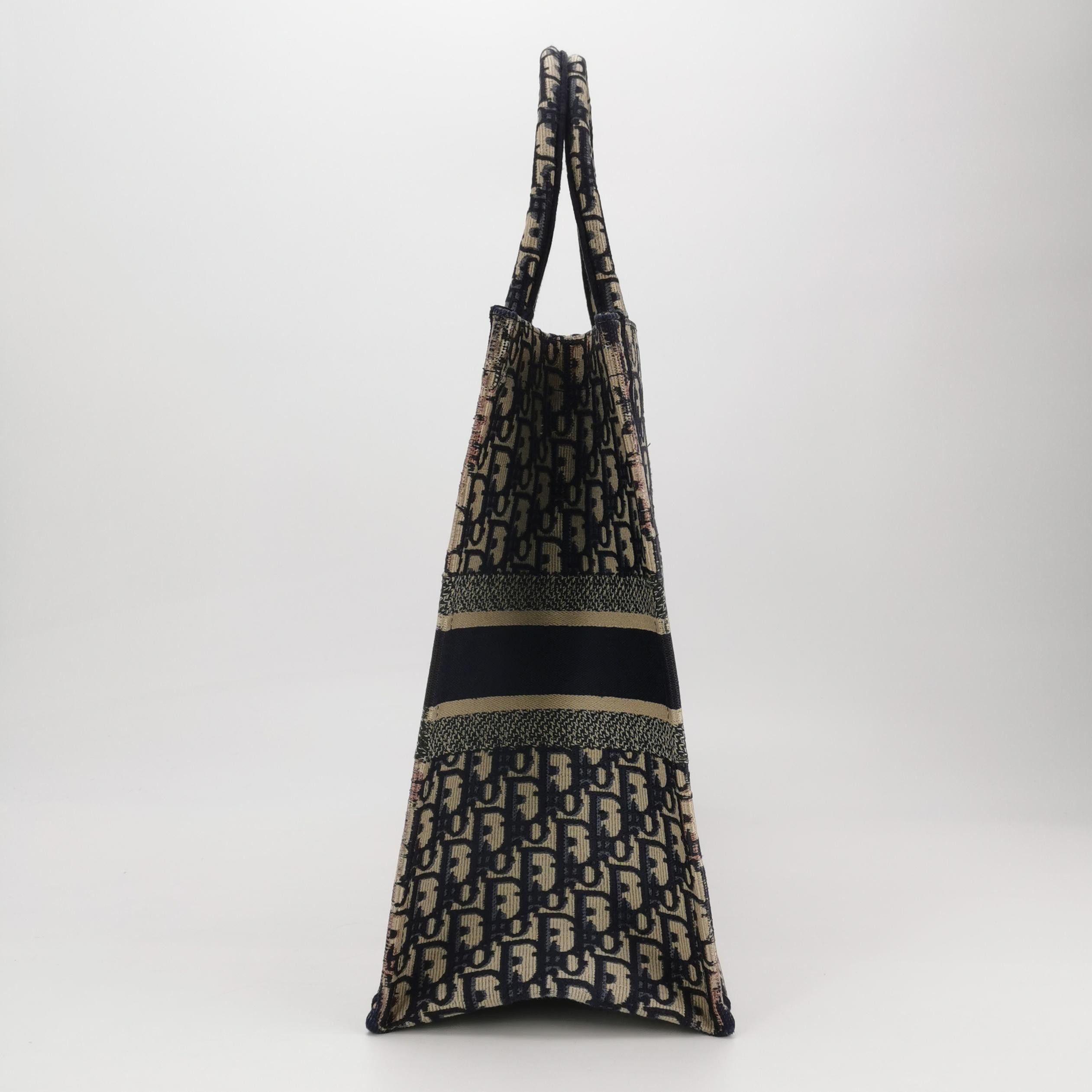 Dior Dior Women os Tote Bags Size ONE SIZE - 4 Thumbnail