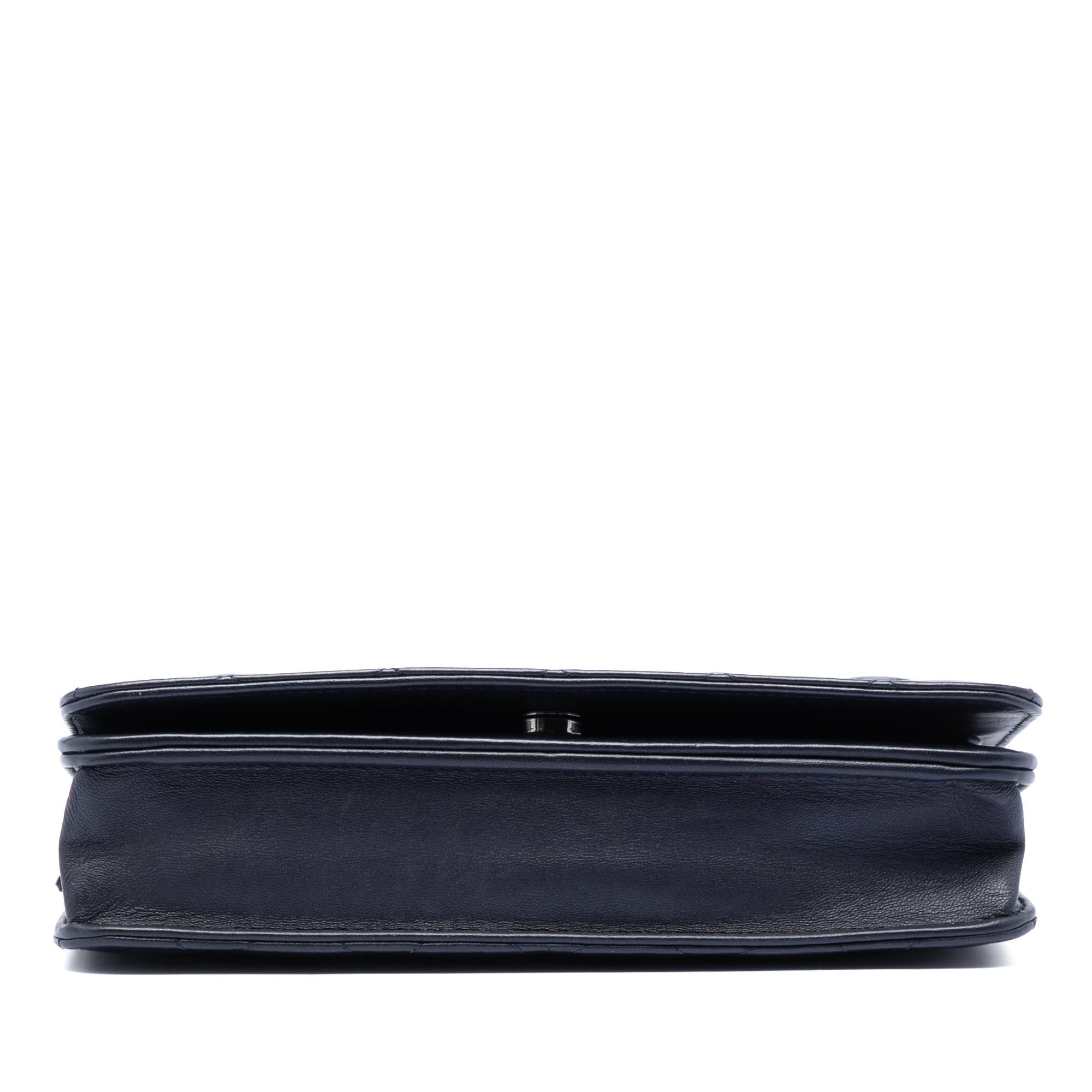 Chanel CC Quilted Lambskin Pearl Strap Wallet on Chain Size ONE SIZE - 3 Thumbnail
